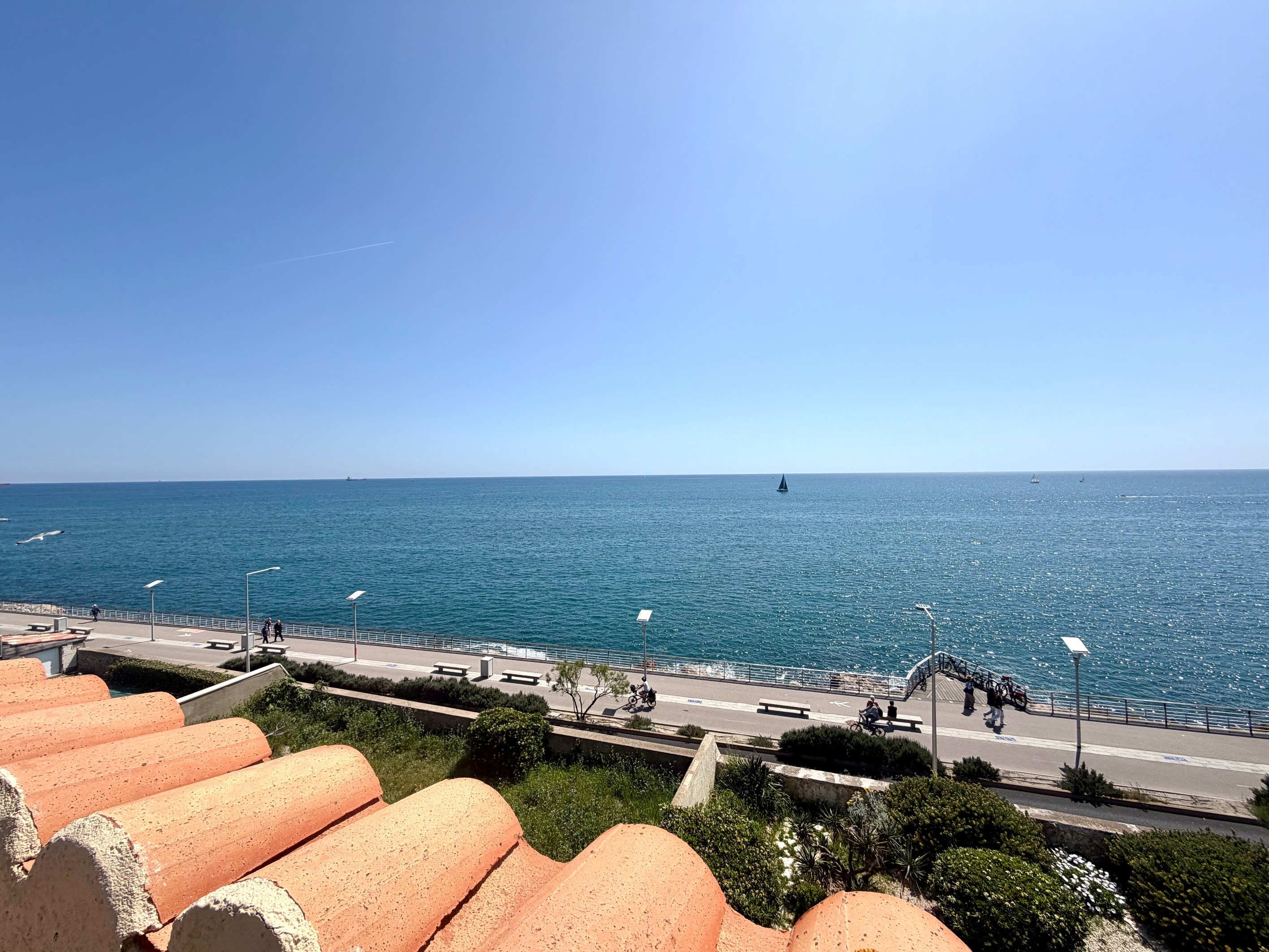  First line with sea view, 5-room duplex apartment... - 物件實景