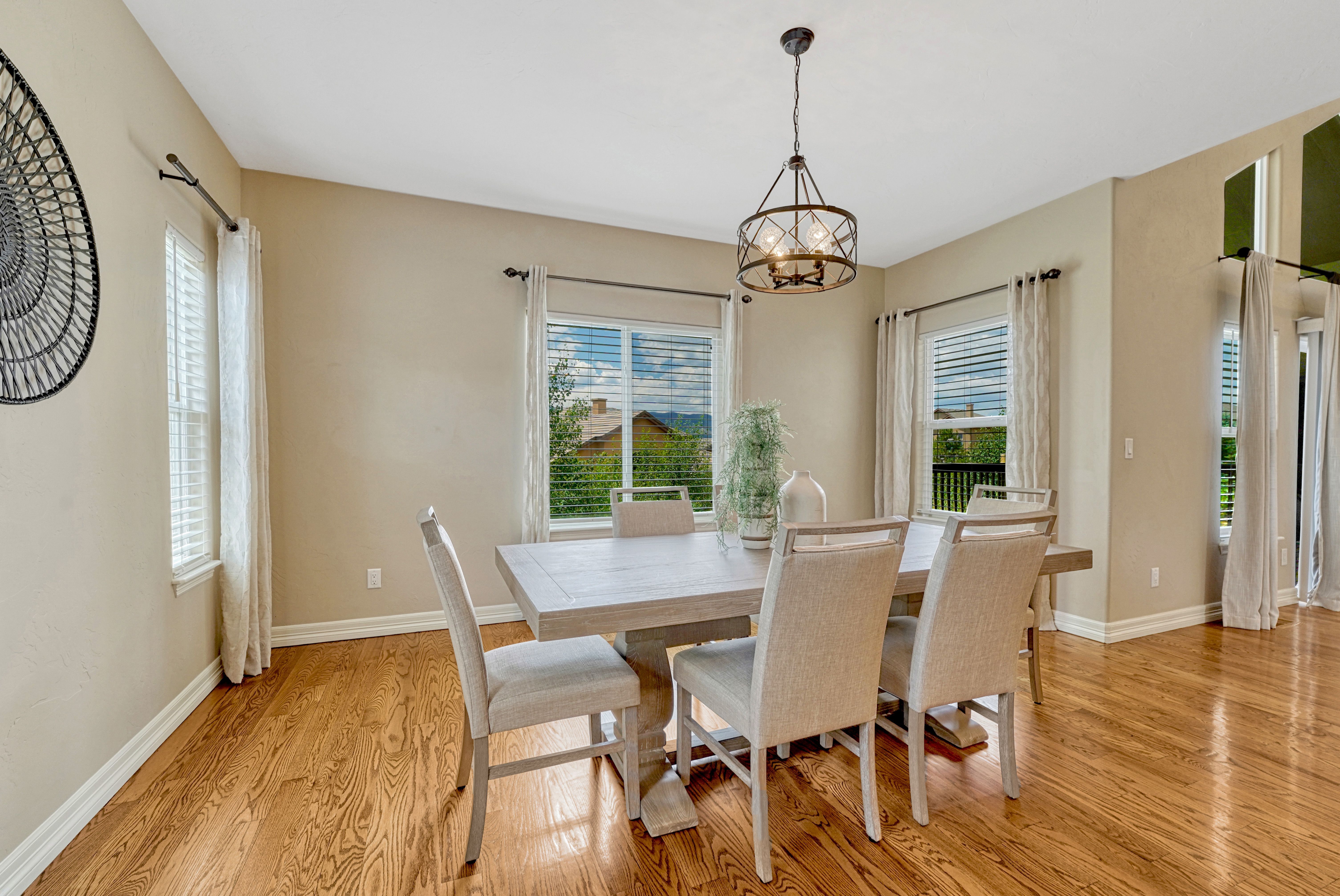  Elevated Living with Unmatched Pikes Peak Views in Flying Horse - 物件實景