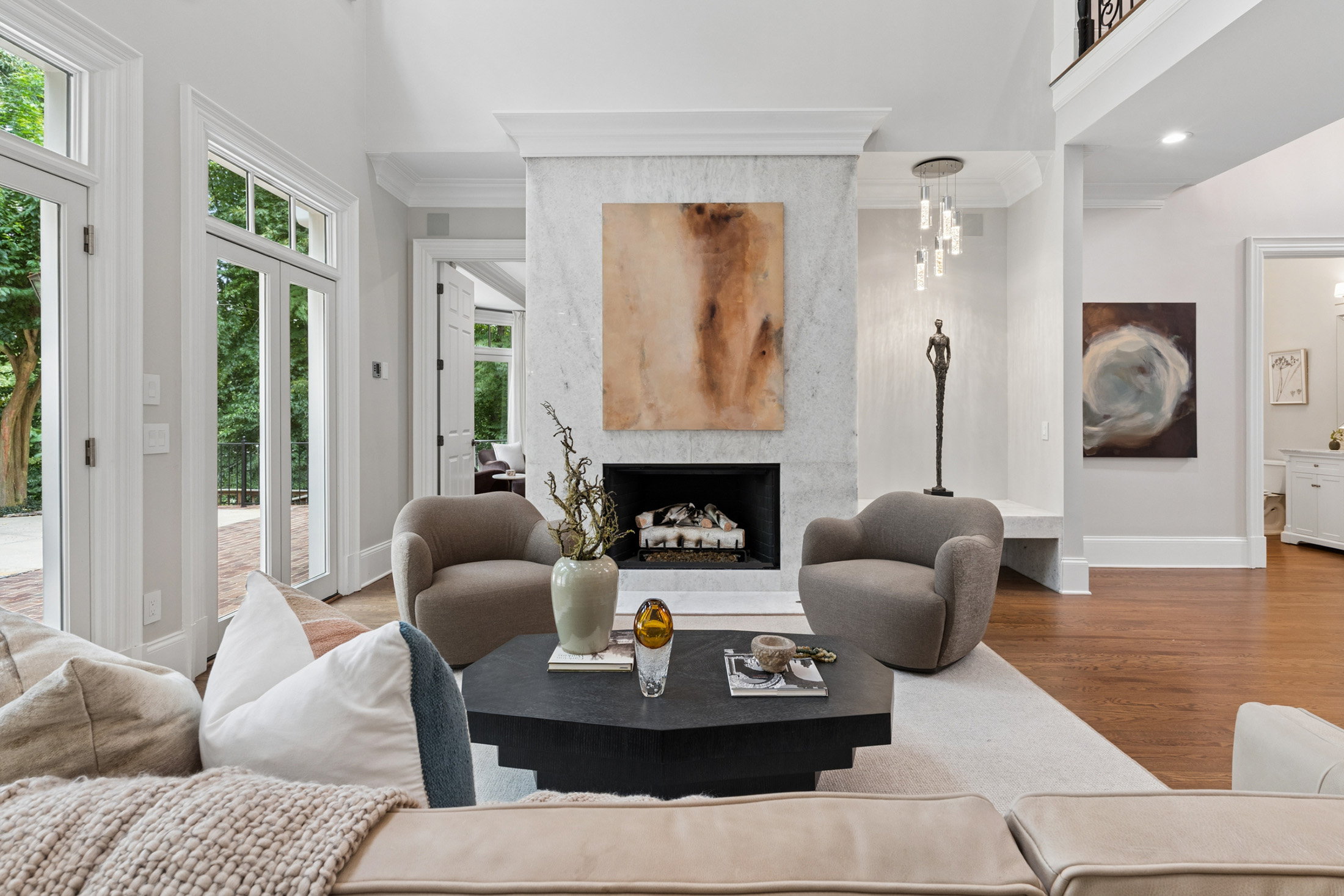  Timeless Design, Privacy, and Exceptional Outdoor Living in Sandy Springs - 物件實景