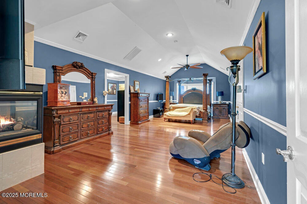 Manalapan, New Jersey, 07726, United States, 5 Bedrooms Bedrooms, ,5 BathroomsBathrooms,Residential,For Sale,1980978