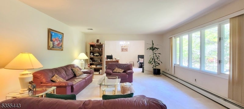Parsippany-Troy Hills Twp., New Jersey, 07054, United States, 3 Bedrooms Bedrooms, ,3 BathroomsBathrooms,Residential,For Sale,1922065