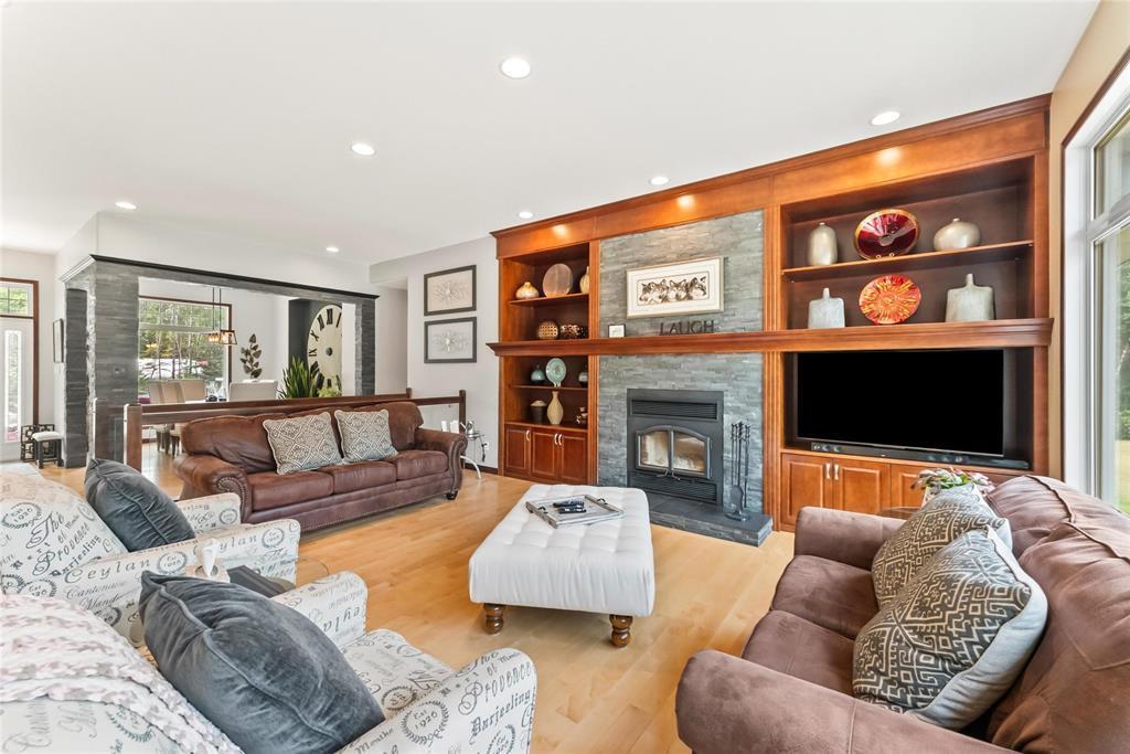 BALSAM BAY, Manitoba, R0E 0B0, CA, 4 Bedrooms Bedrooms, ,3 BathroomsBathrooms,Residential,For Sale,1913140