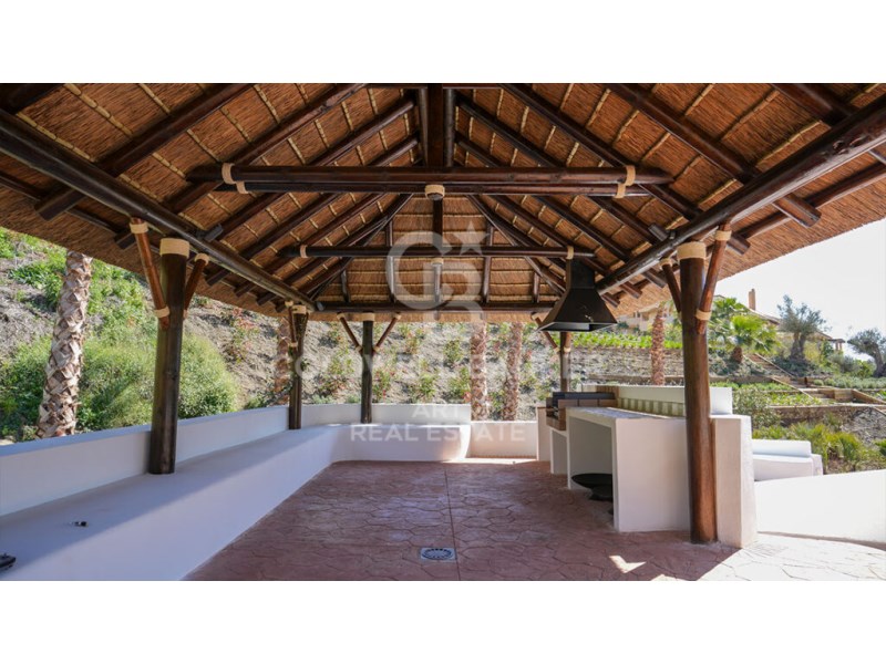 Marbella, Andalusia, ES, 2 Bedrooms Bedrooms, ,2 BathroomsBathrooms,Residential,For Sale,1940134