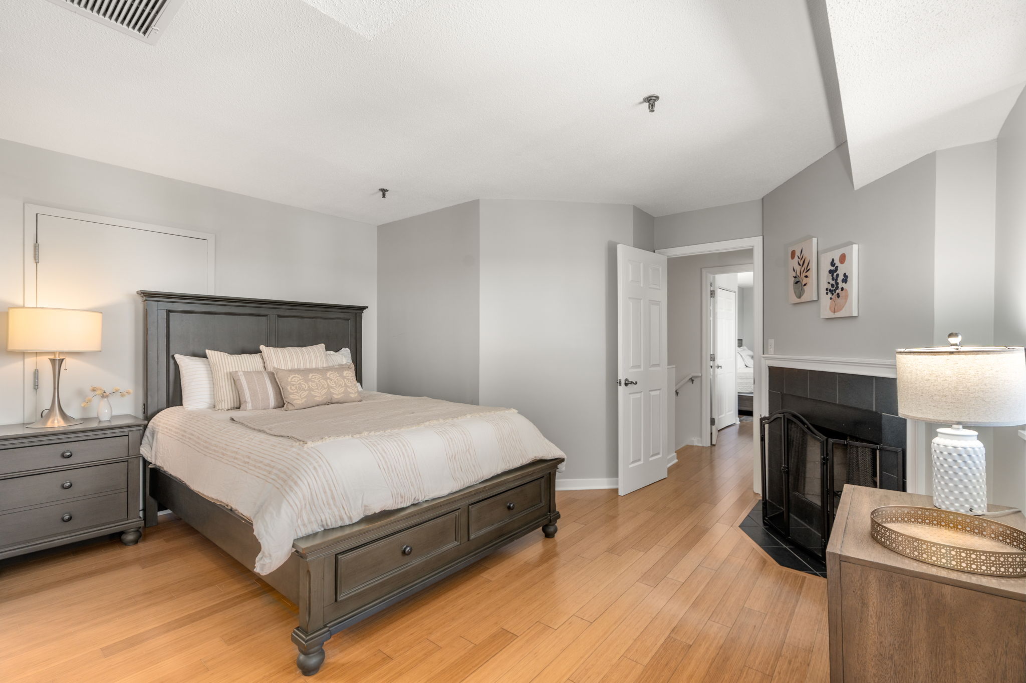  147 Kelton Street - Unit 704, Boston, MA, 02134 - 物件實景