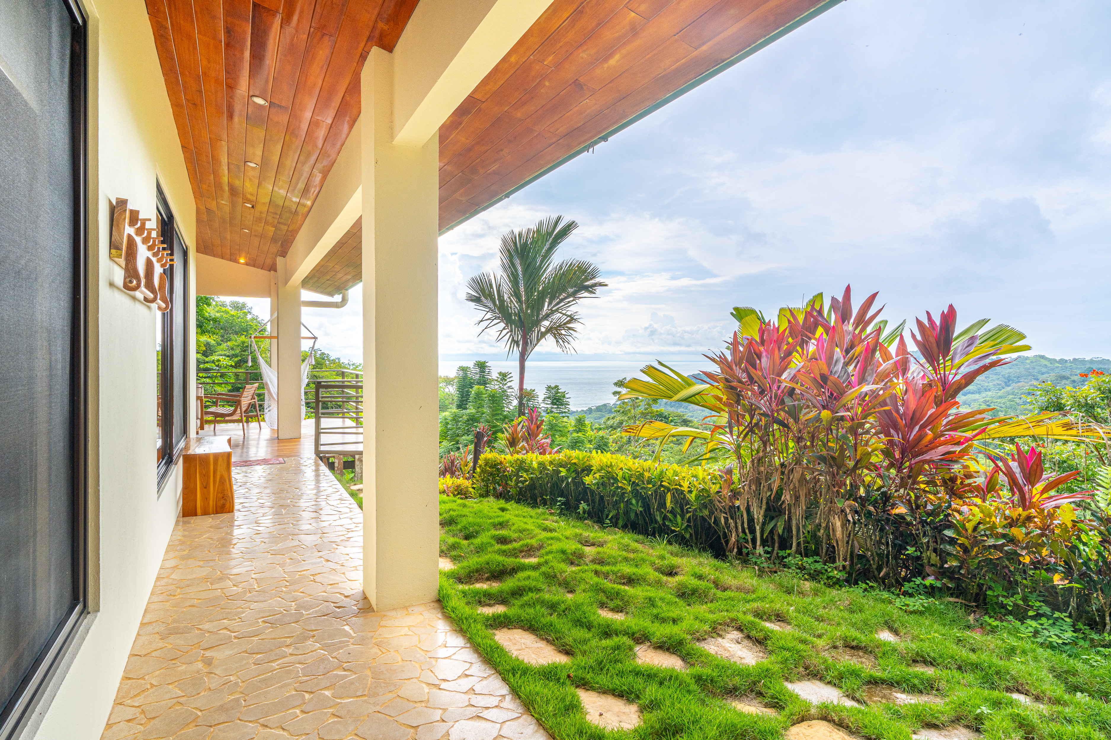 Dominical, Puntarenas, 60504, CR, 7 Bedrooms Bedrooms, ,7 BathroomsBathrooms,Residential,For Sale,1997378