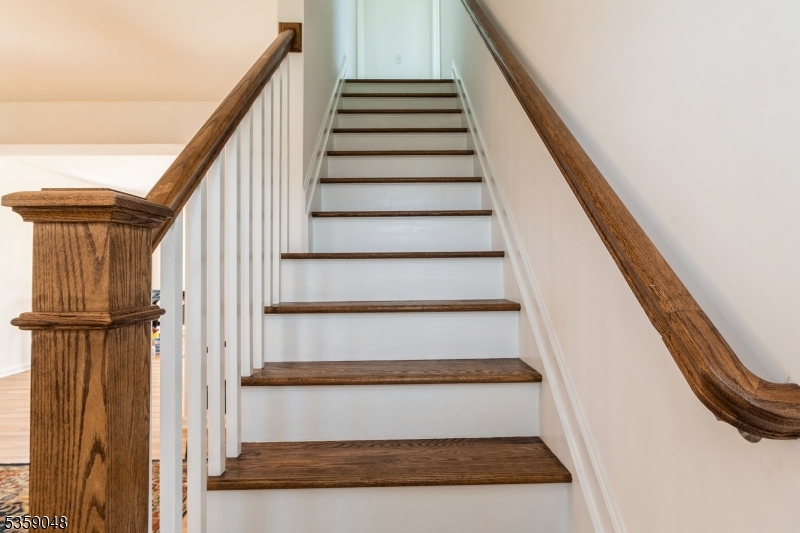 Franklin Twp., New Jersey, 08825, United States, 2 Bedrooms Bedrooms, ,3 BathroomsBathrooms,Residential,For Sale,1820941