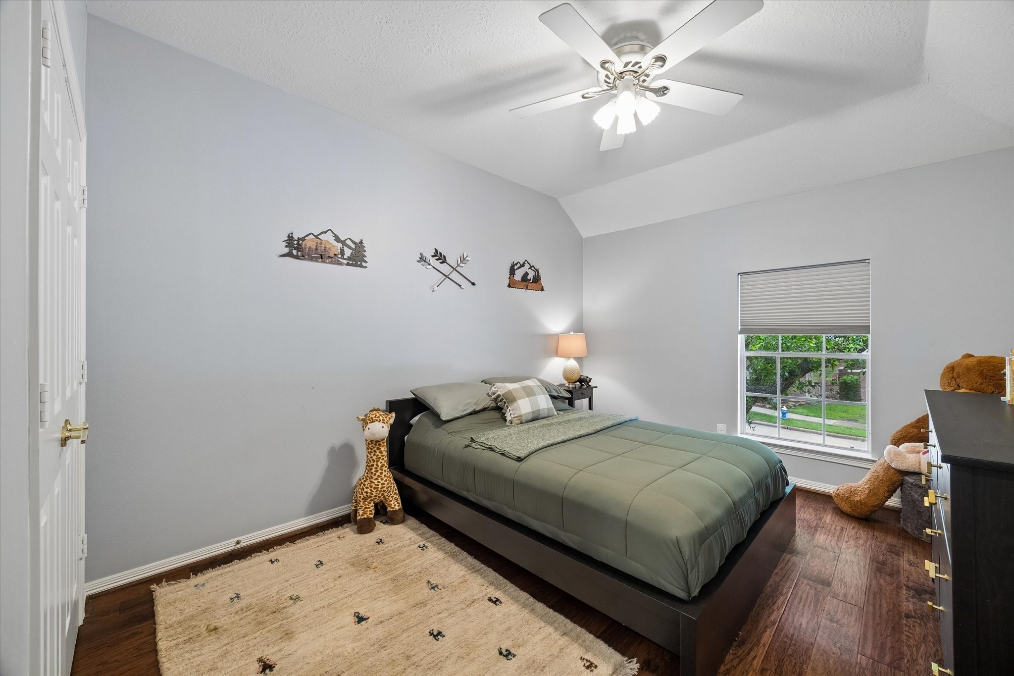  1507 Kennebeck Place - 物件實景