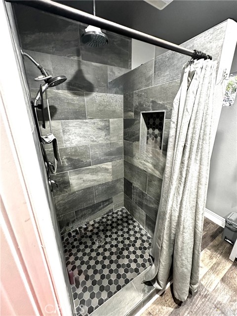 Compton, California, 90220, United States, 3 Bedrooms Bedrooms, ,2 BathroomsBathrooms,Residential,For Sale,1974980