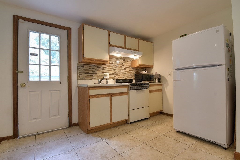 20 Fairview St, Quincy, Massachusetts, 02169, United States, 5 Bedrooms Bedrooms, ,4 BathroomsBathrooms,Residential,For Sale,20 Fairview St,1010542