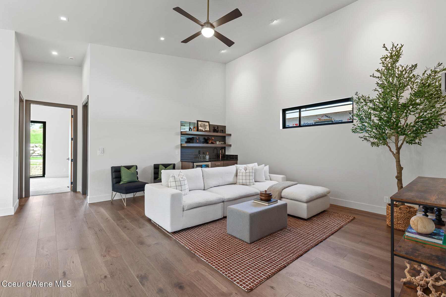 Coeur d'Alene, Idaho, 83814, United States, 3 Bedrooms Bedrooms, ,4 BathroomsBathrooms,Residential,For Sale,1983966