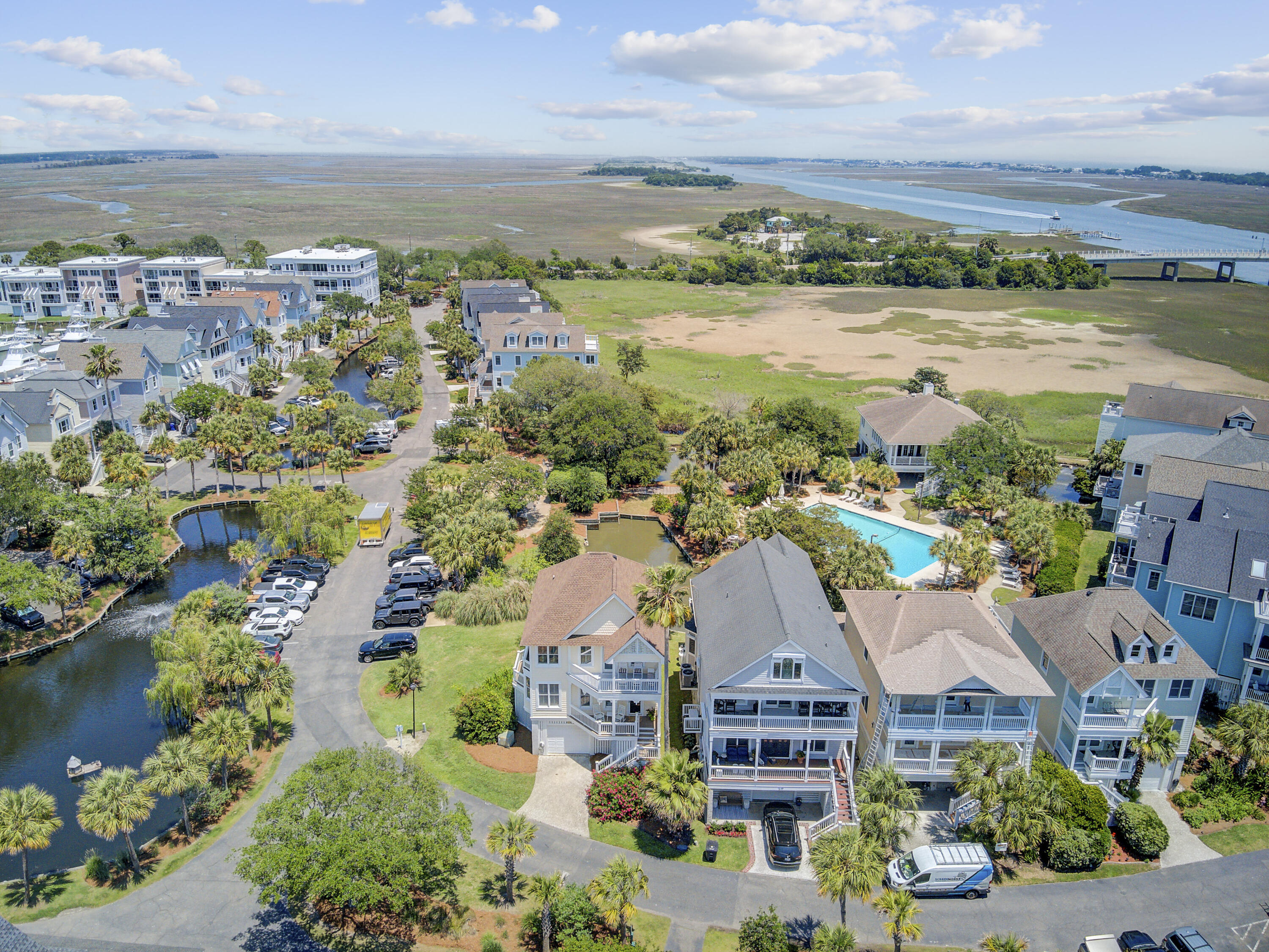 Mount Pleasant, South Carolina, 29464, United States, 4 Bedrooms Bedrooms, ,4 BathroomsBathrooms,Residential,For Sale,1826334