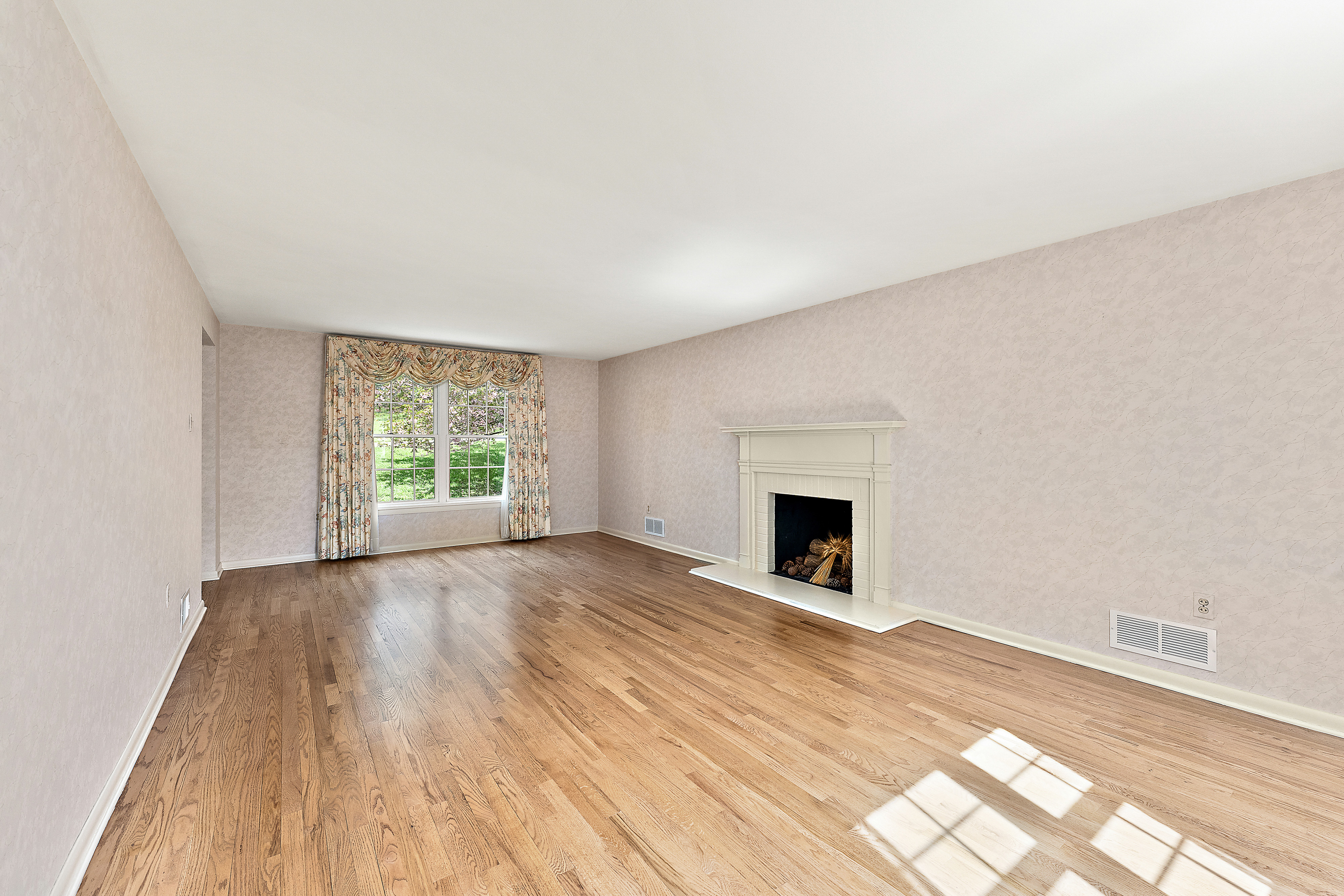  8290 Bramble Lane, Pittsburgh, PA 15237 - 物件實景