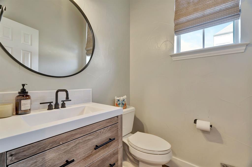 Highland Village, Texas, 75077, United States, 4 Bedrooms Bedrooms, ,3 BathroomsBathrooms,Residential,For Sale,1828094