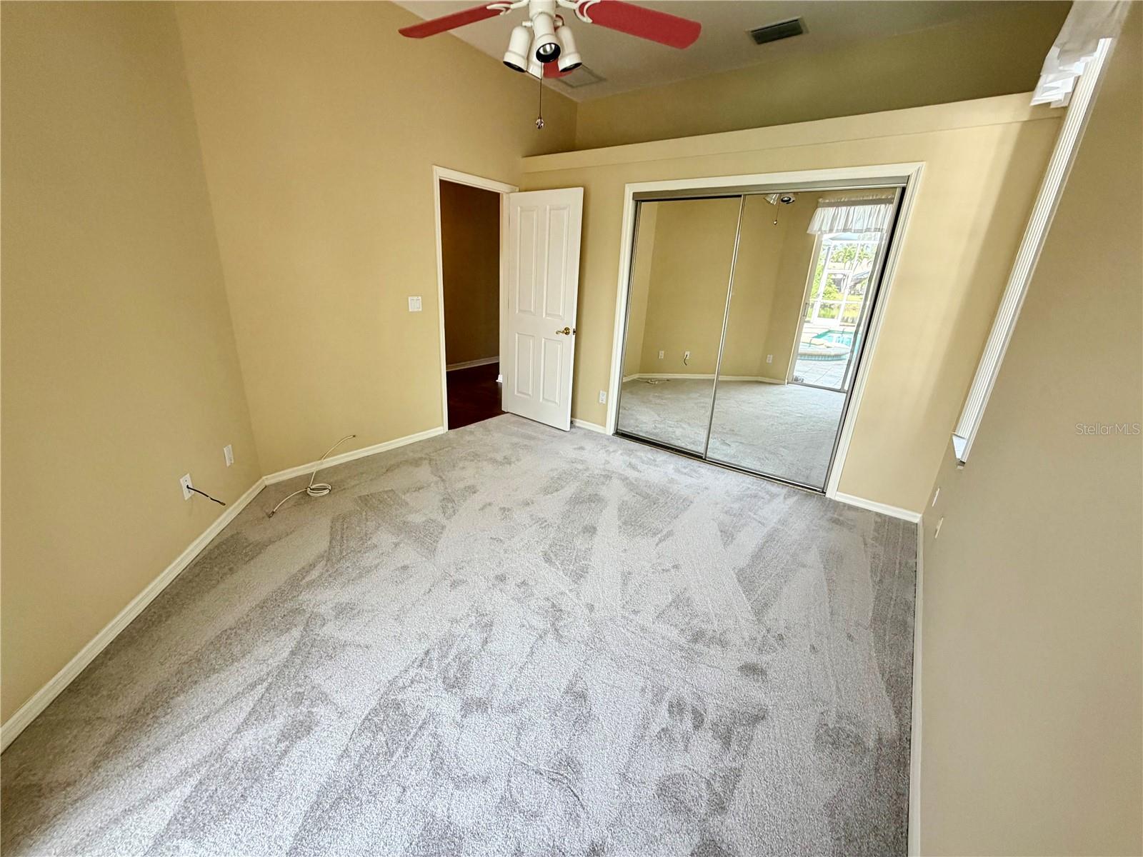 Seminole, Florida, 33777, United States, 4 Bedrooms Bedrooms, ,4 BathroomsBathrooms,Residential,For Sale,1978332