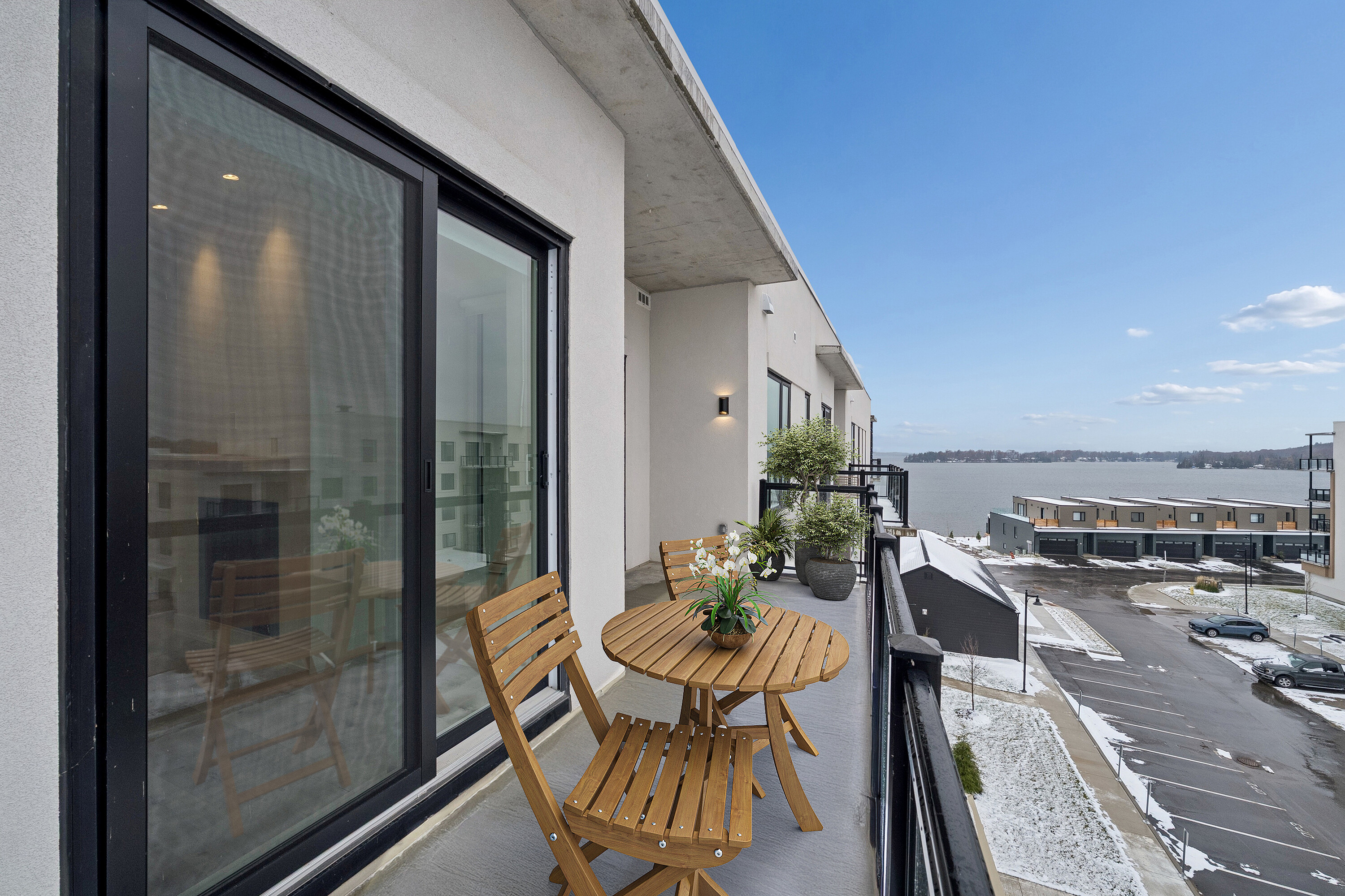  Penthouse on Cameron Lake - 物件實景