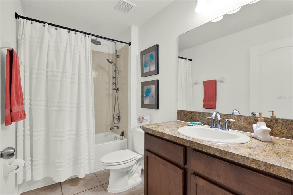 Winter Garden, Florida, 34787, United States, 6 Bedrooms Bedrooms, ,3 BathroomsBathrooms,Residential,For Sale,1907719
