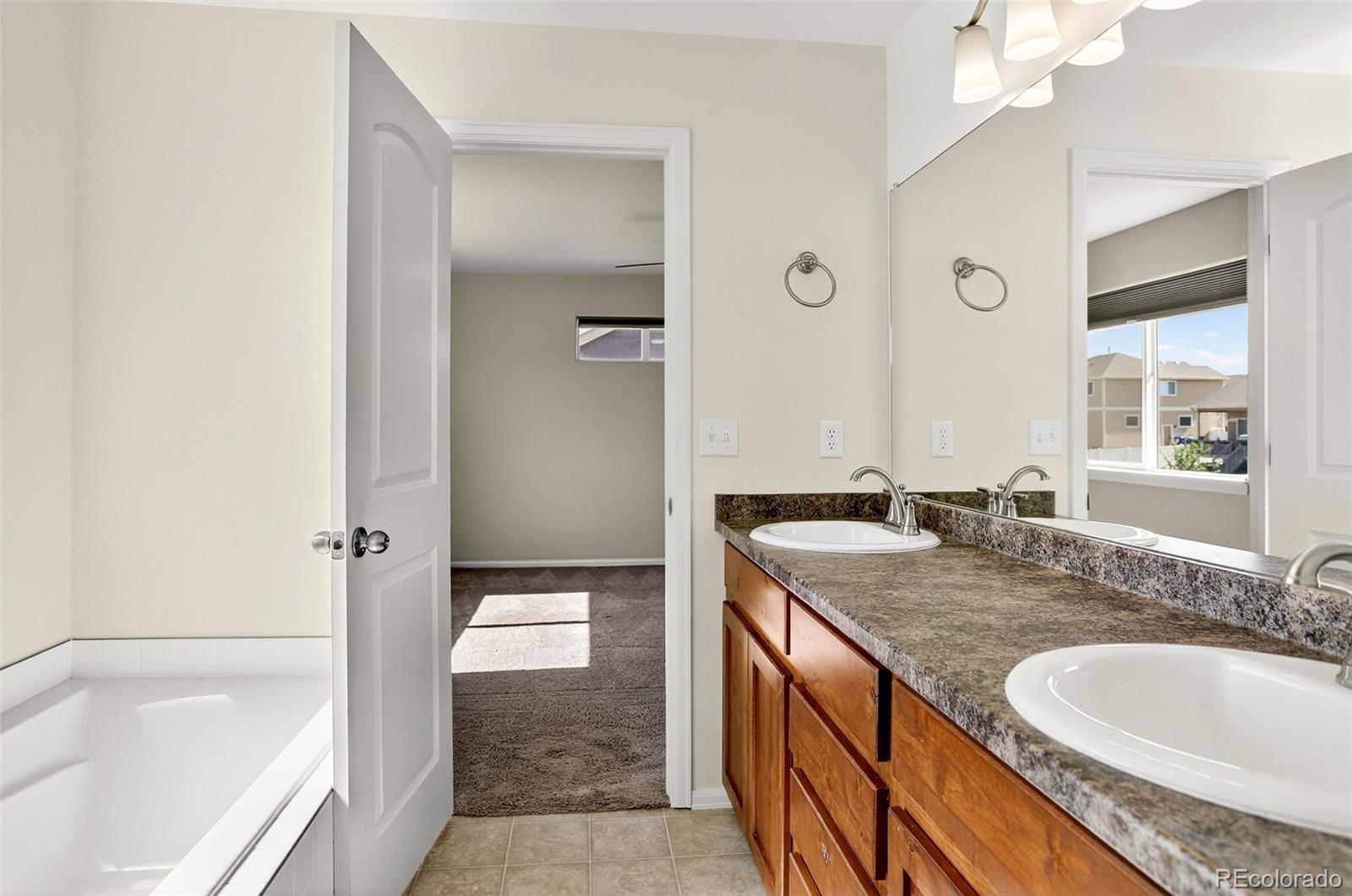 Johnstown, Colorado, 80534, United States, 3 Bedrooms Bedrooms, ,3 BathroomsBathrooms,Residential,For Sale,1955771