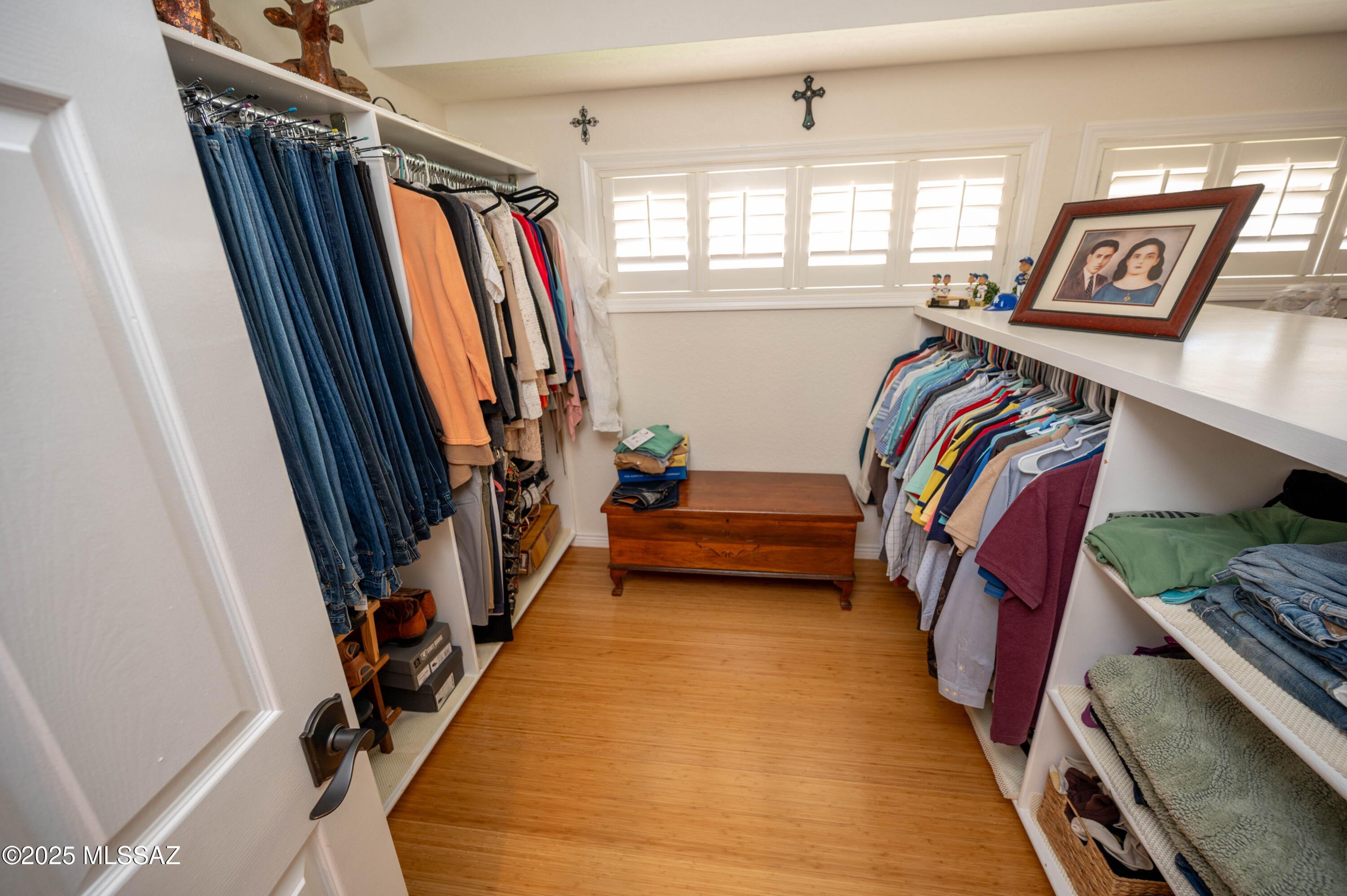 Nogales, Arizona, 85621, United States, 4 Bedrooms Bedrooms, ,4 BathroomsBathrooms,Residential,For Sale,1974525