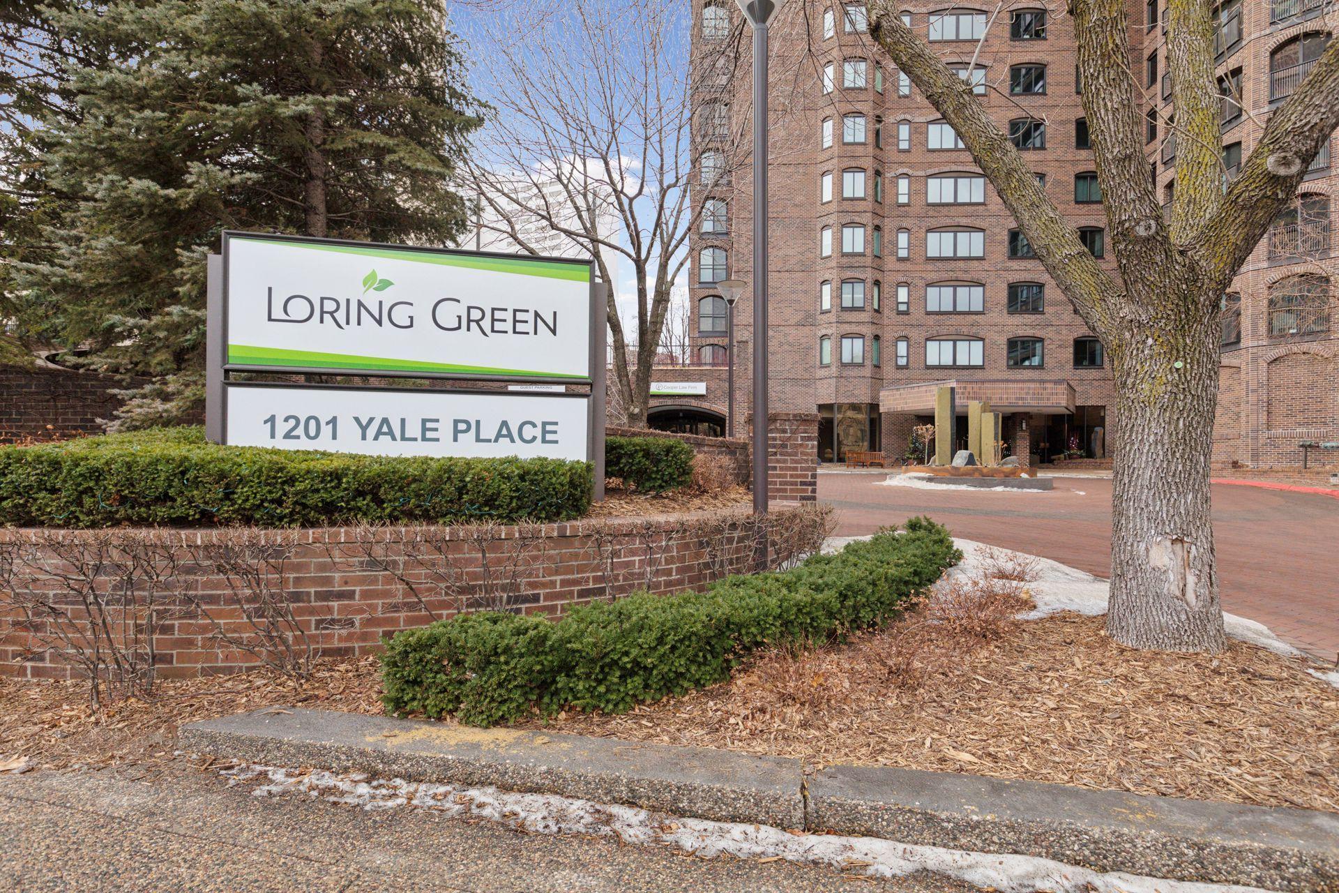 Minneapolis, Minnesota, 55403, United States, 2 Bedrooms Bedrooms, ,1 BathroomBathrooms,Residential,For Sale,1829145