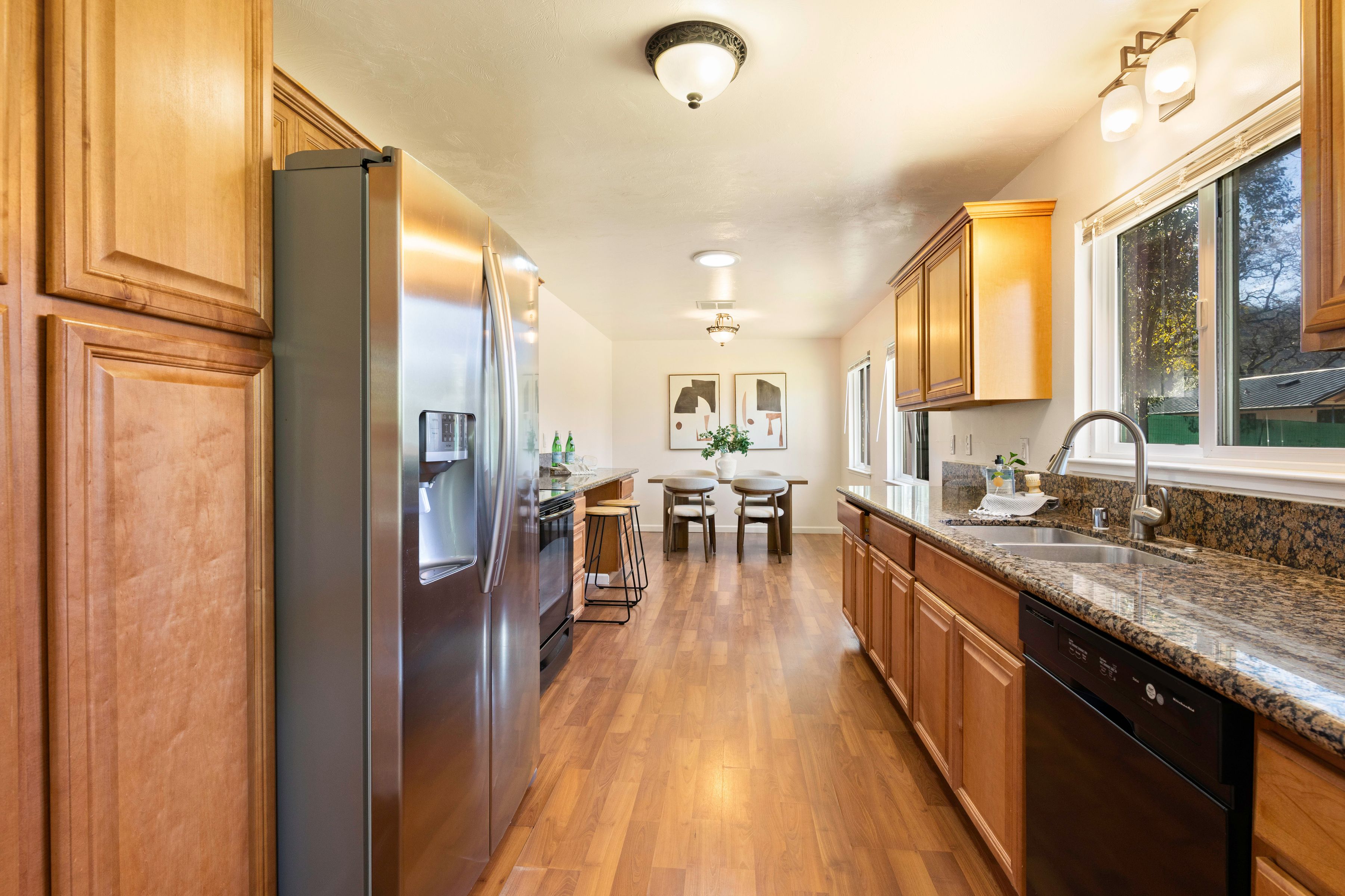  1870 Westlake Drive - 物件實景