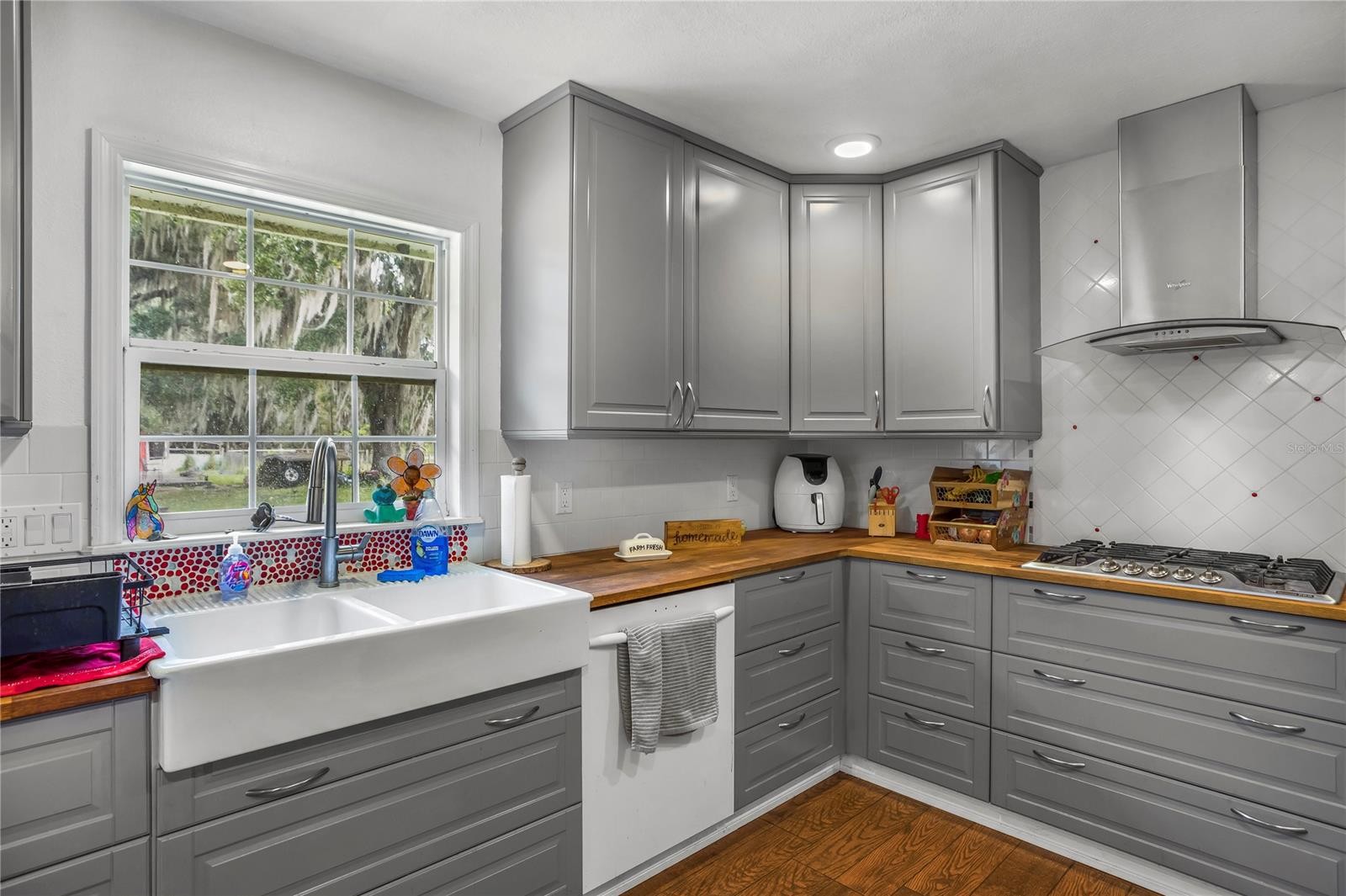 MIMS, Florida, 32754, United States, 3 Bedrooms Bedrooms, ,2 BathroomsBathrooms,Residential,For Sale,1878459