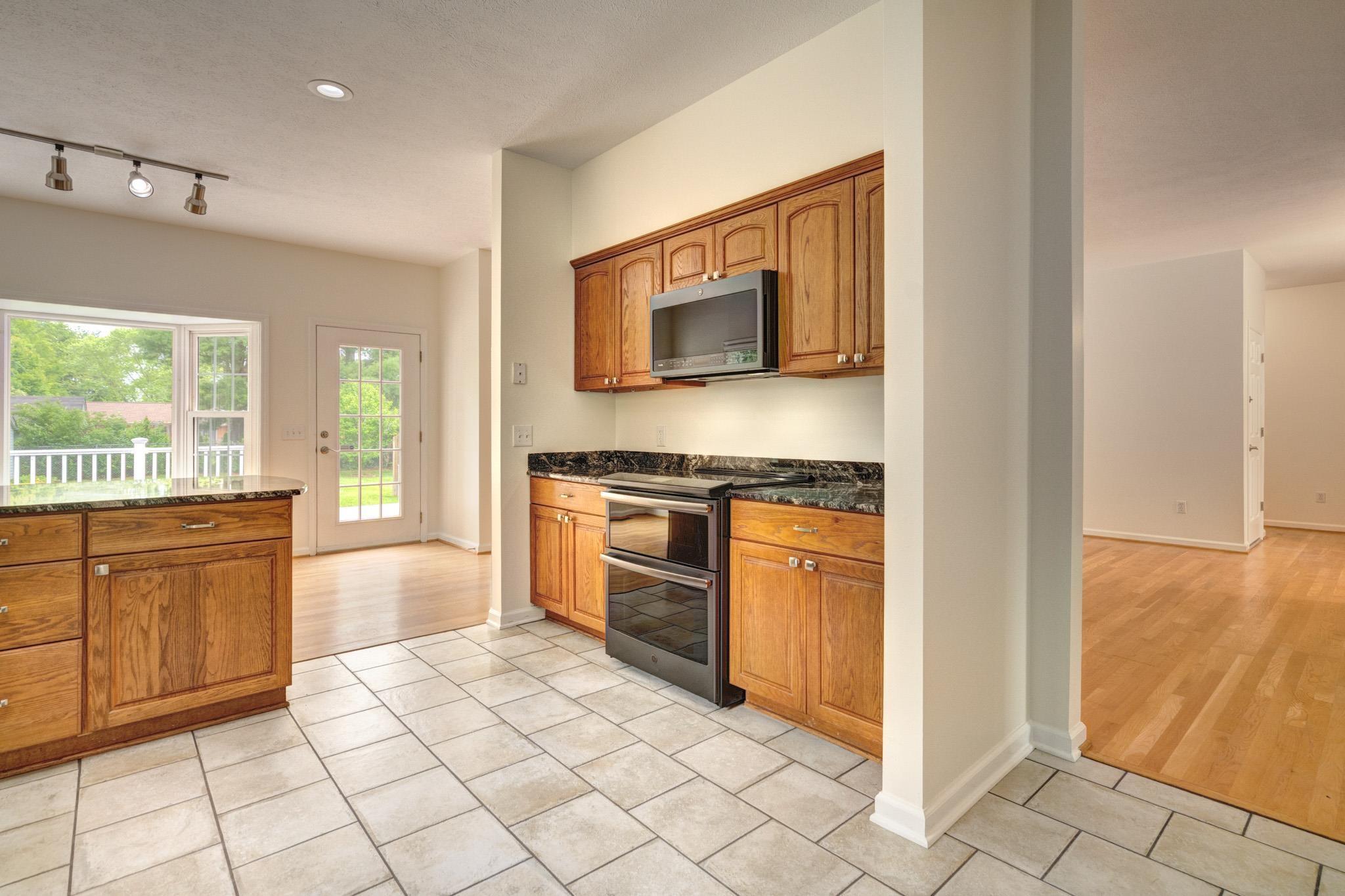 Blacksburg, Virginia, 24060, United States, 4 Bedrooms Bedrooms, ,3 BathroomsBathrooms,Residential,For Sale,1847433