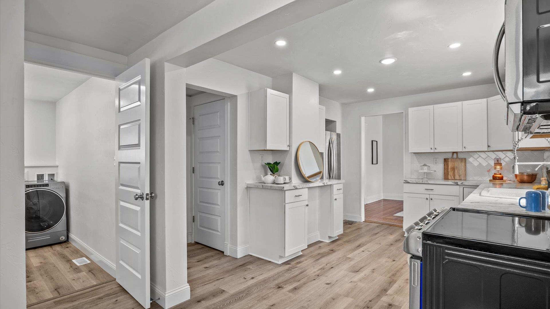 Grand Junction, Colorado, 81501, United States, 2 Bedrooms Bedrooms, ,2 BathroomsBathrooms,Residential,For Sale,1866831