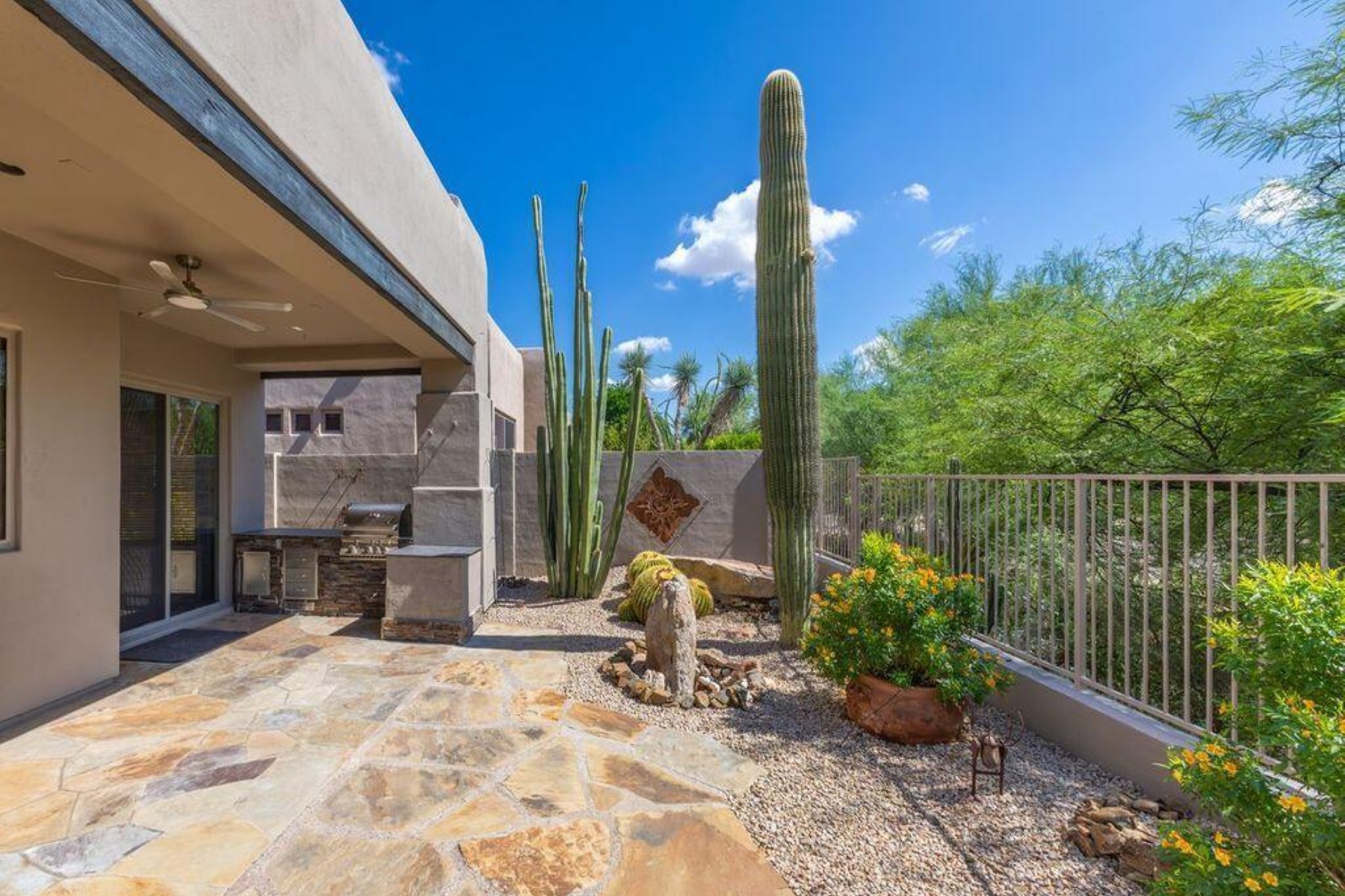  9621 E Chuckwagon Lane  Scottsdale, AZ - 物件實景