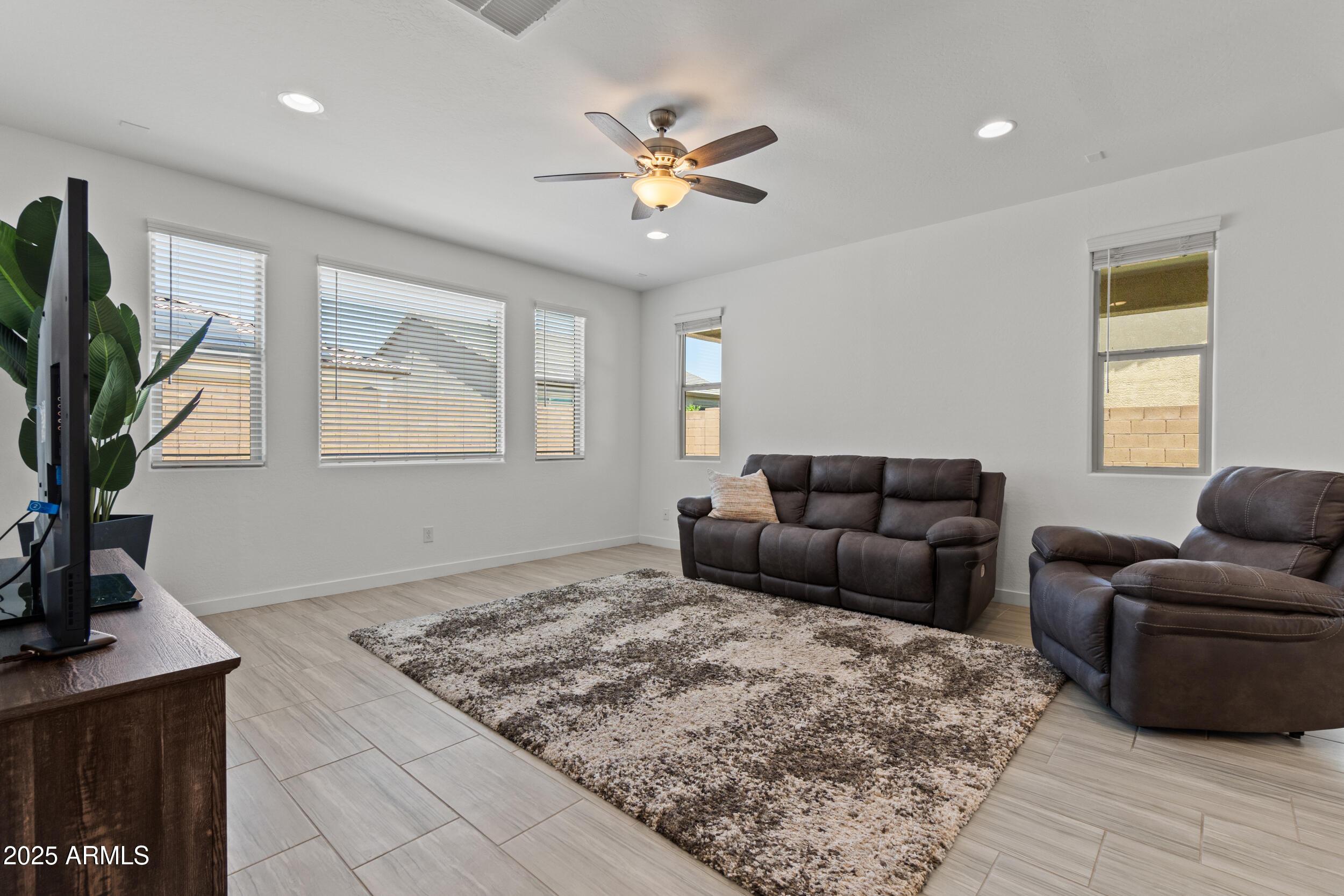 Surprise, Arizona, 85388, United States, 4 Bedrooms Bedrooms, ,Residential,For Sale,1875934