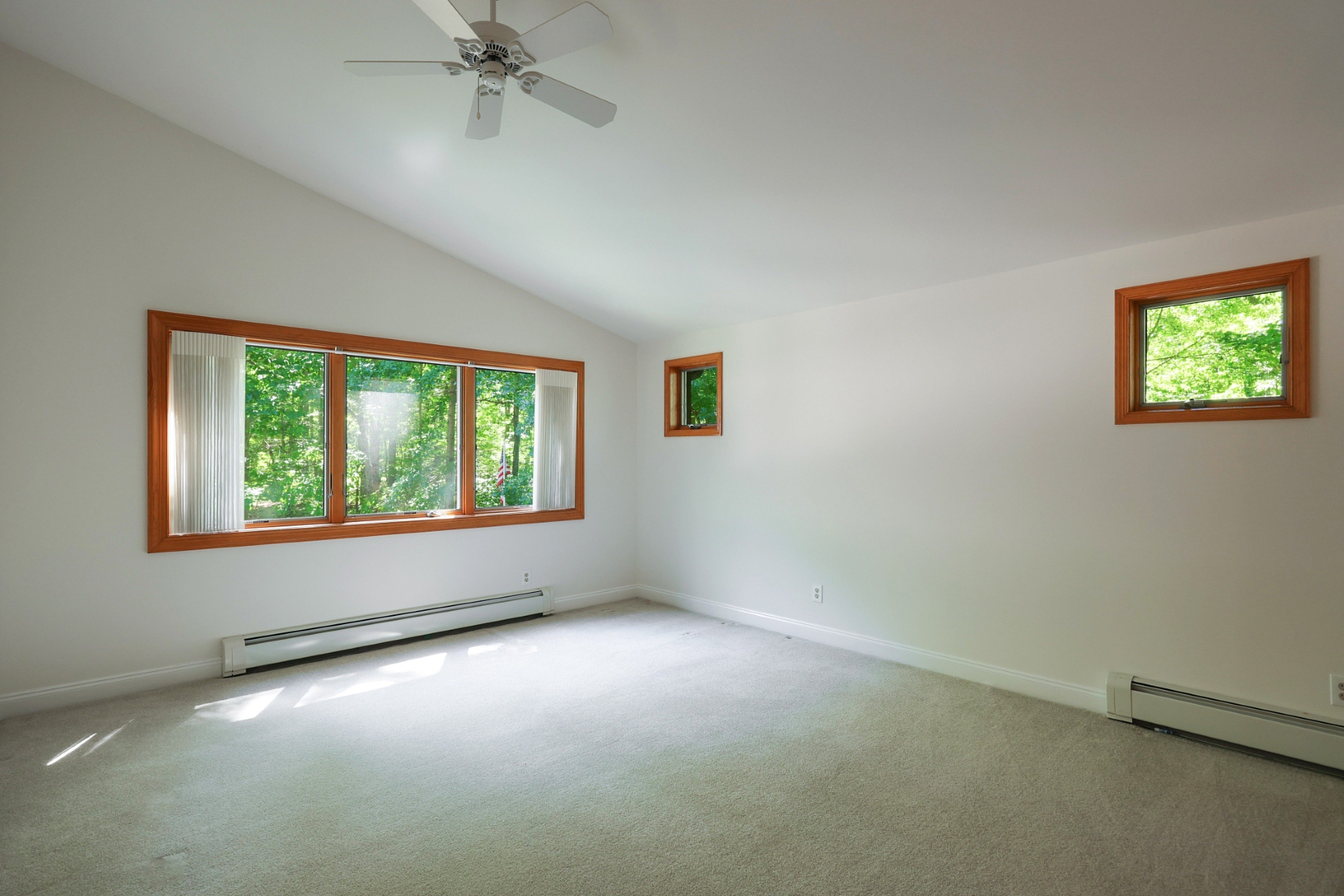  Custom Home Offers Space Versatility and Refined Comfort - 物件實景