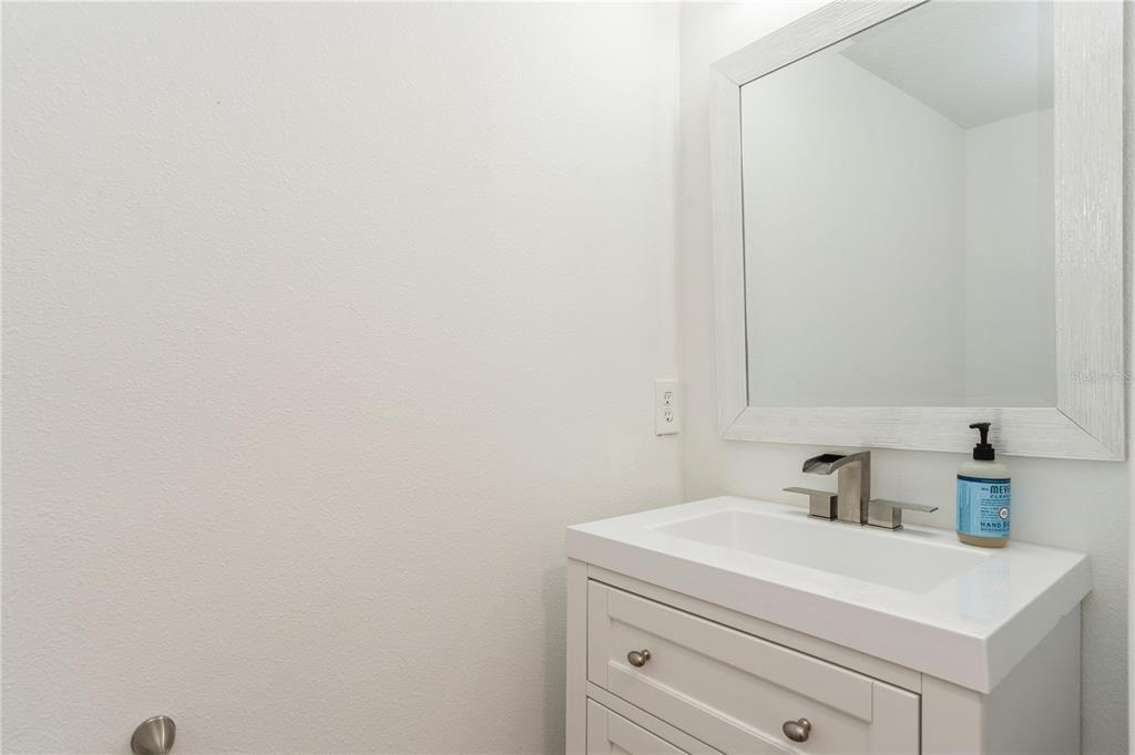 Port Charlotte, Florida, 33981, United States, 5 Bedrooms Bedrooms, ,4 BathroomsBathrooms,Residential,For Sale,1856891