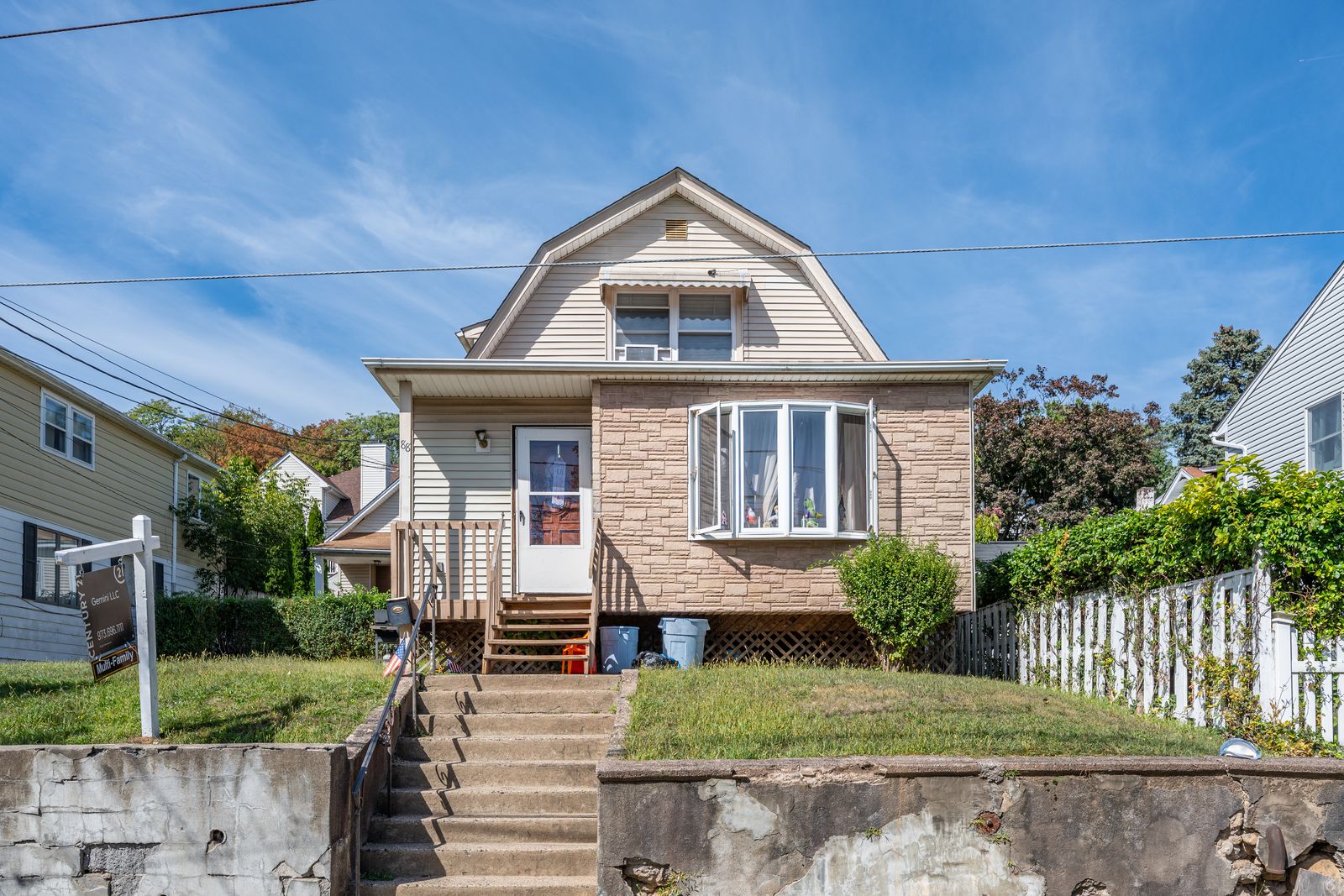 Haledon Boro, New Jersey, 07508, United States, 4 Bedrooms Bedrooms, ,3 BathroomsBathrooms,Residential,For Sale,1978211