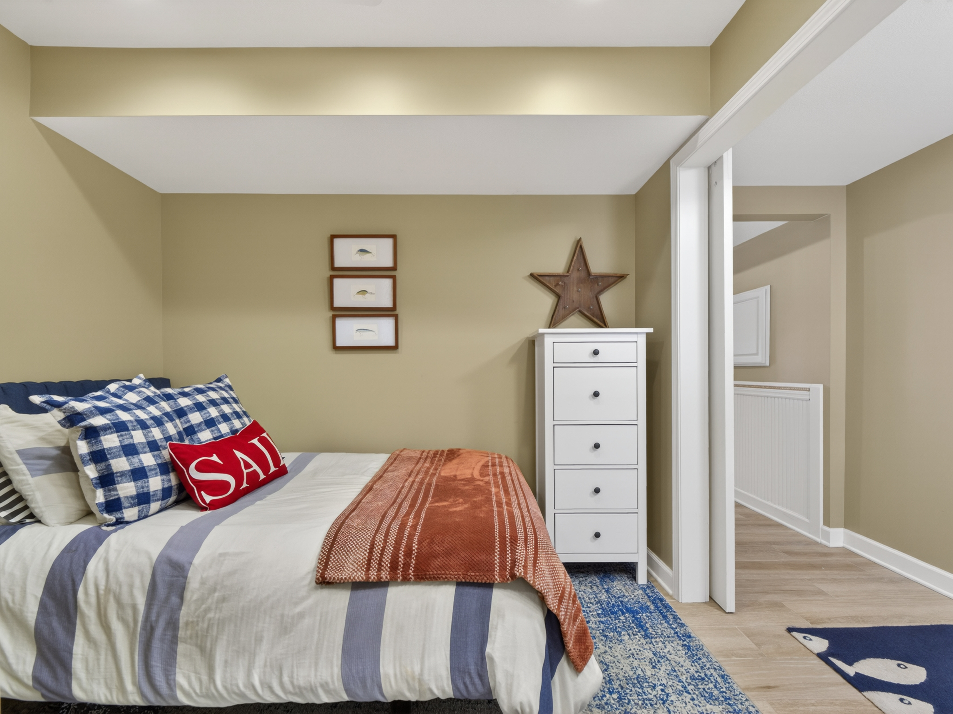  Easy, Breezy Condo Living on Indiana