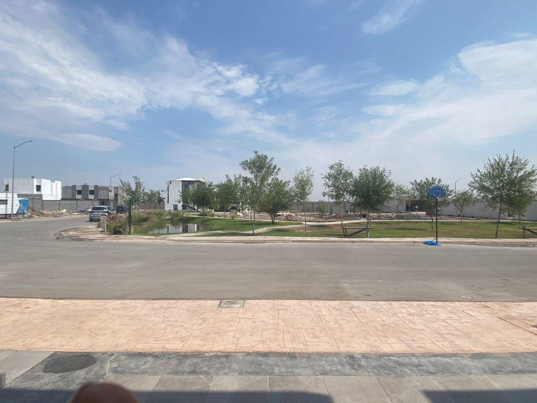 CAMPI?A CORDOVESA, Torreón, Coahuila de Zaragoza, 27018, Mexico, 3 Bedrooms Bedrooms, ,3 BathroomsBathrooms,Residential,For Sale,CAMPI?A CORDOVESA,1624799