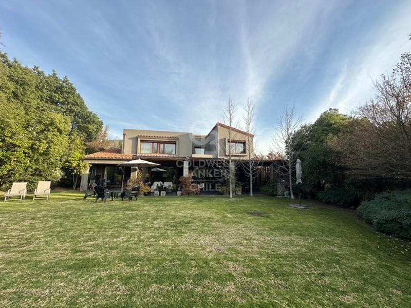 Colina, Chile, 5 Bedrooms Bedrooms, ,4 BathroomsBathrooms,Residential,For Sale,1890142
