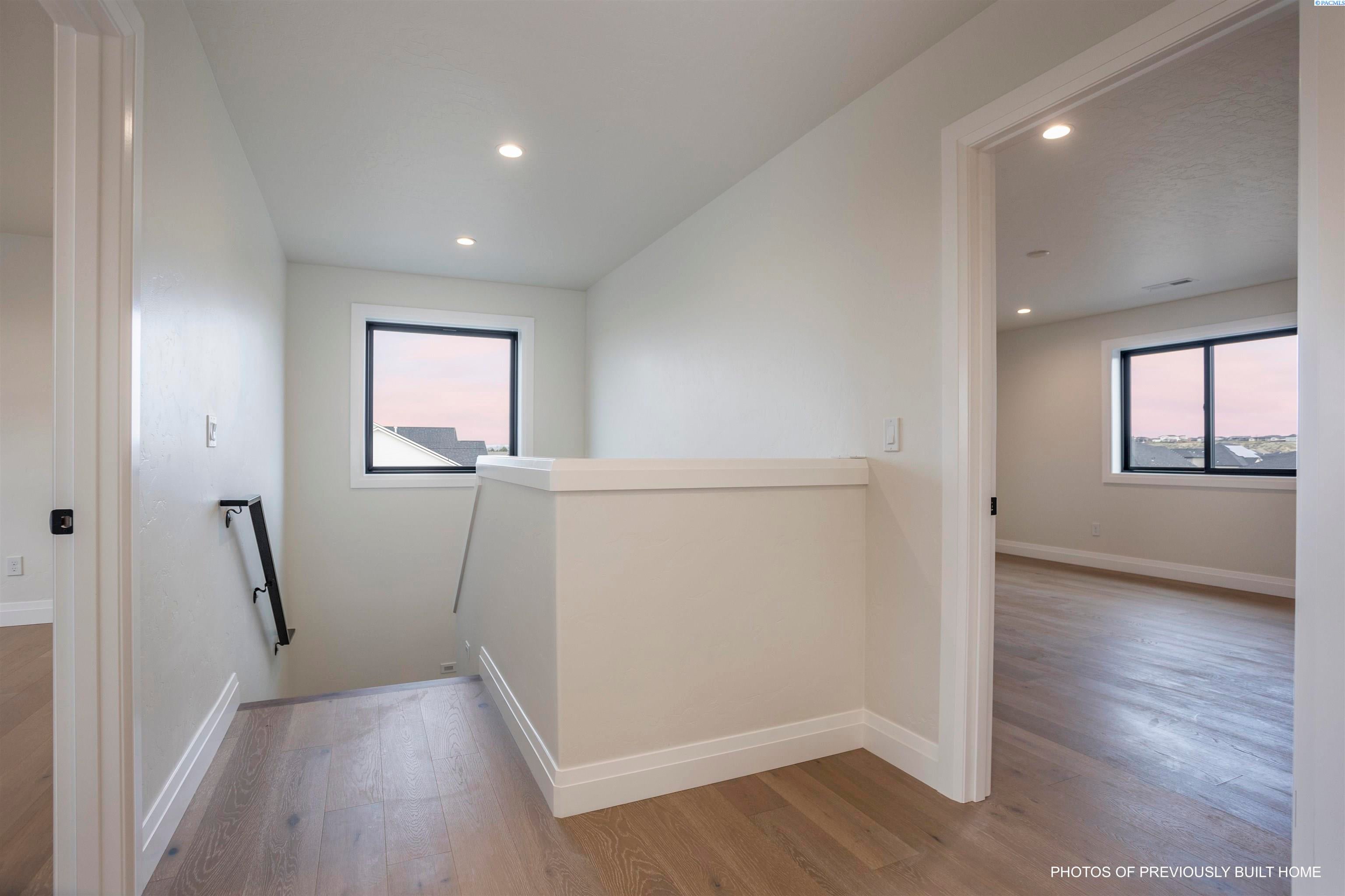 Pasco, Washington, 99301, United States, 4 Bedrooms Bedrooms, ,3 BathroomsBathrooms,Residential,For Sale,1900803