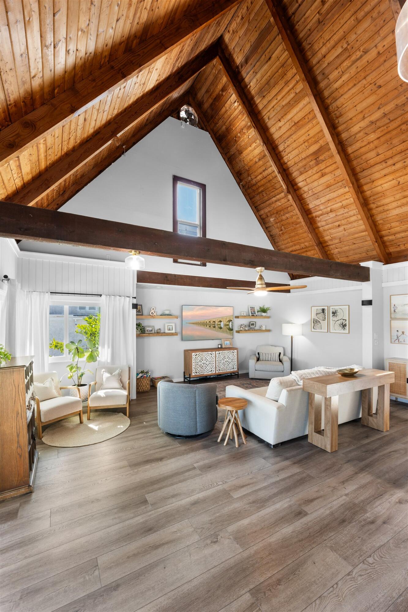 MARATHON, Florida, 33050, United States, 2 Bedrooms Bedrooms, ,2 BathroomsBathrooms,Residential,For Sale,2000916