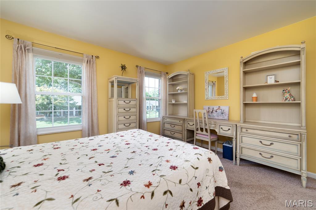 Chesterfield, Missouri, 63017, United States, 4 Bedrooms Bedrooms, ,3 BathroomsBathrooms,Residential,For Sale,1966337