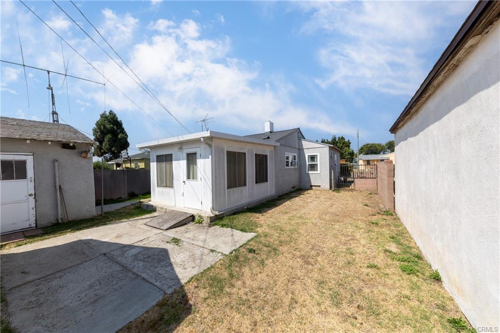 Los Angeles, California, 90059, United States, 2 Bedrooms Bedrooms, ,1 BathroomBathrooms,Residential,For Sale,1908040