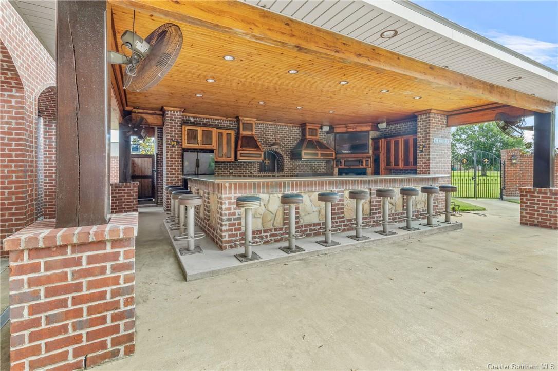 Lake Charles, Louisiana, 70611, United States, 3 Bedrooms Bedrooms, ,3 BathroomsBathrooms,Residential,For Sale,1847769