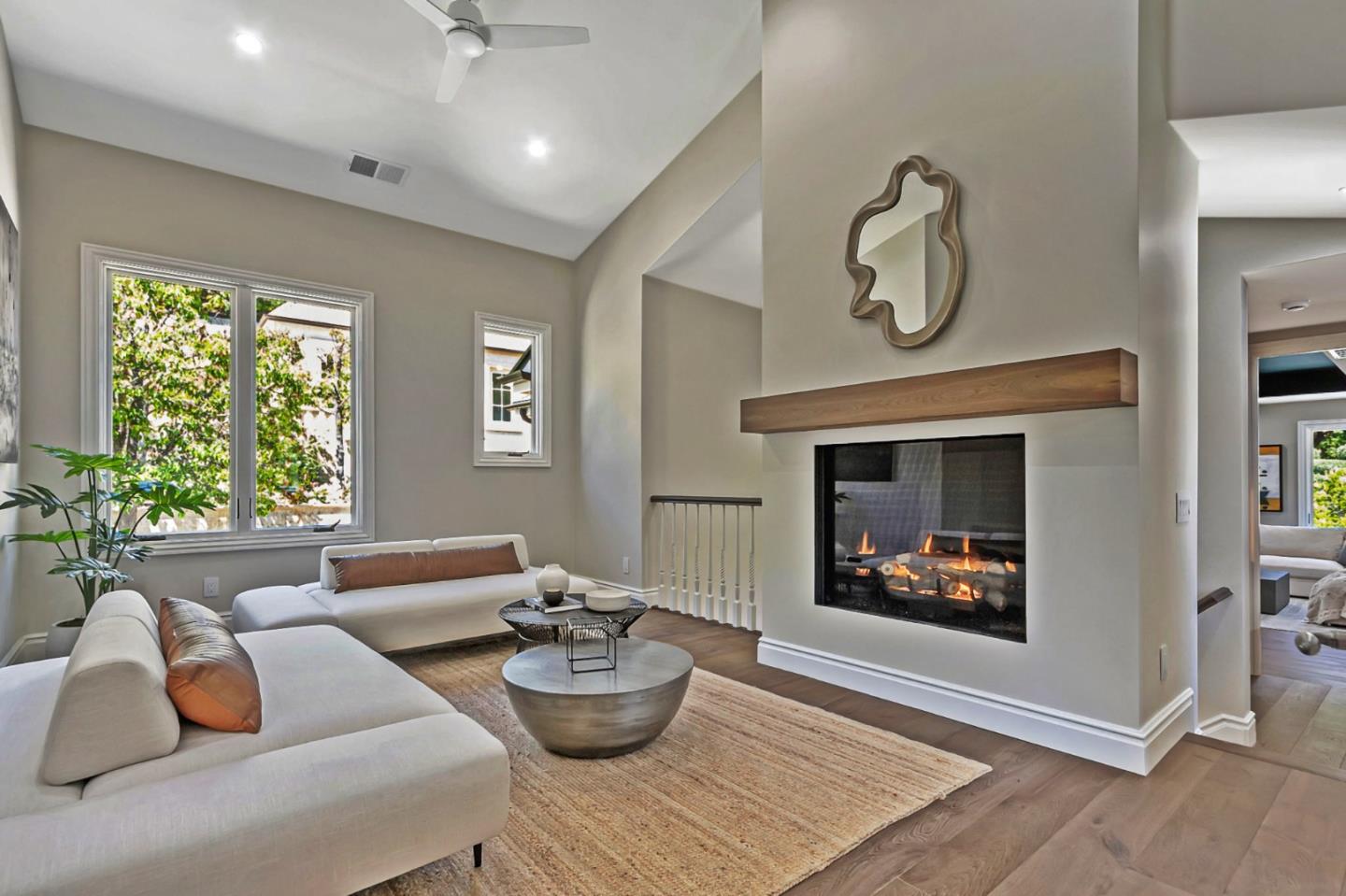 Los Gatos, California, 95032, United States, 8 Bedrooms Bedrooms, ,11 BathroomsBathrooms,Residential,For Sale,1855941