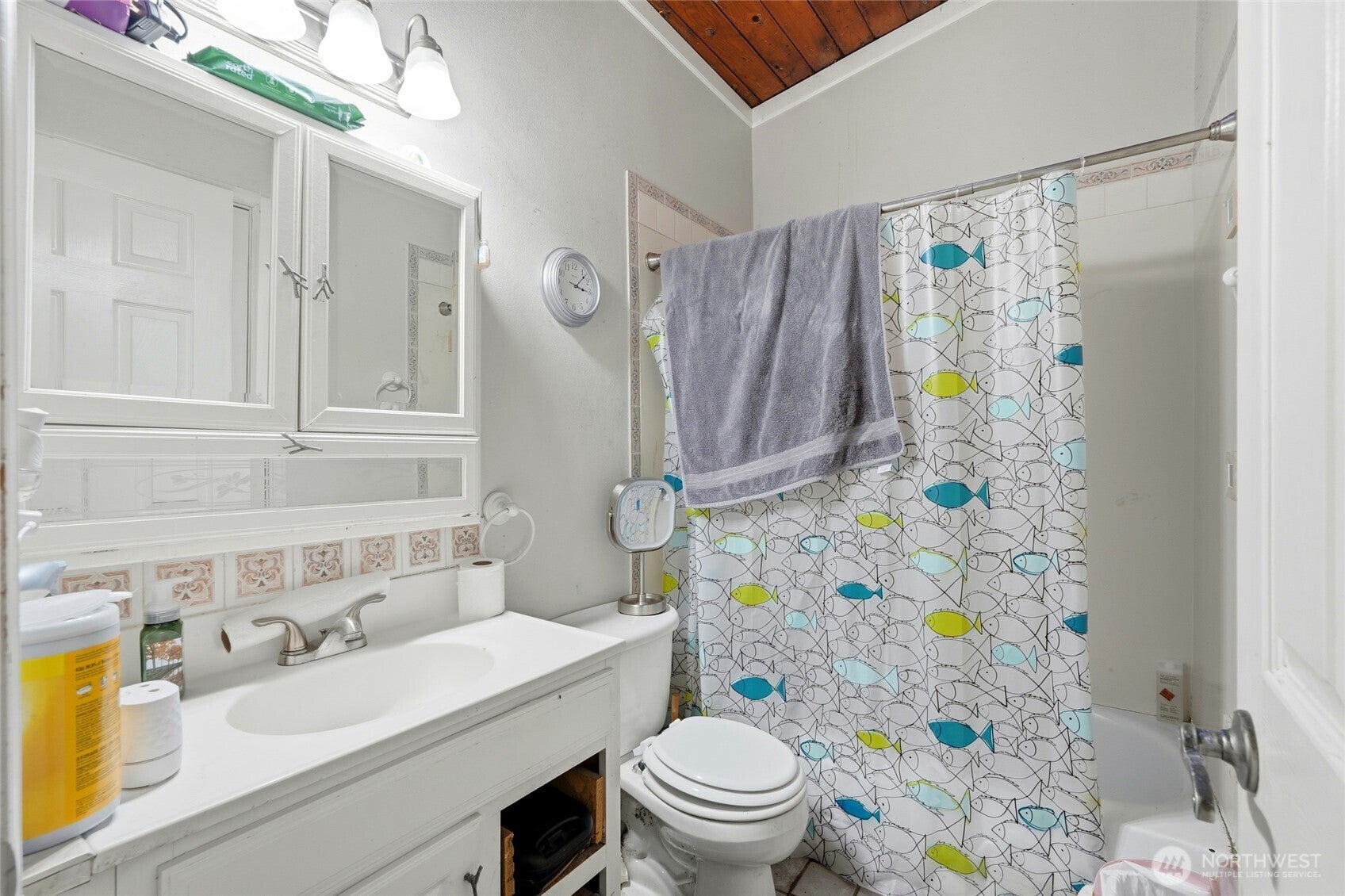 Mountlake Terrace, Washington, 98043, United States, 3 Bedrooms Bedrooms, ,1 BathroomBathrooms,Residential,For Sale,2009690