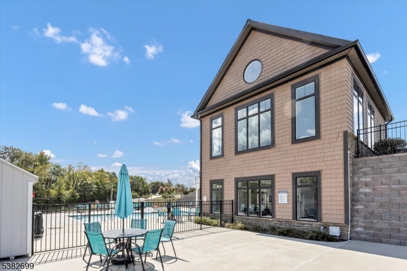 Mansfield Twp., New Jersey, 07865, United States, 2 Bedrooms Bedrooms, ,2 BathroomsBathrooms,Residential,For Sale,1938637