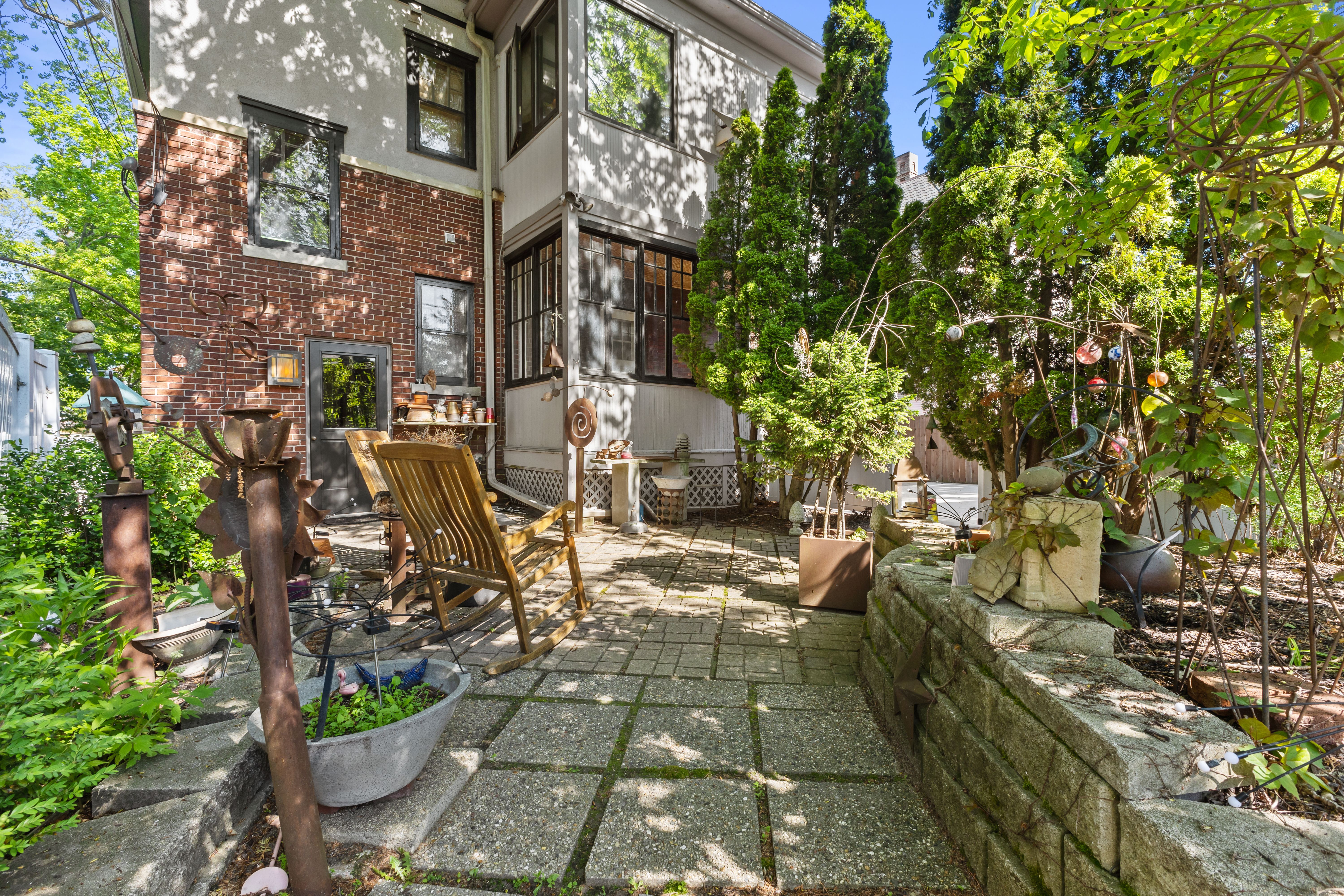  Historic Residence Offers Versatility and Rich Craftsmanship - 物件實景