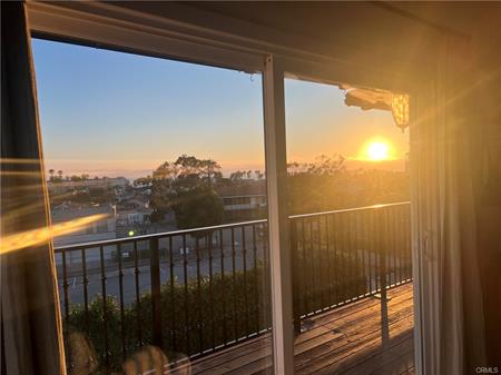 Redondo Beach, California, 90277, United States, 3 Bedrooms Bedrooms, ,2 BathroomsBathrooms,Residential,For Sale,1914316