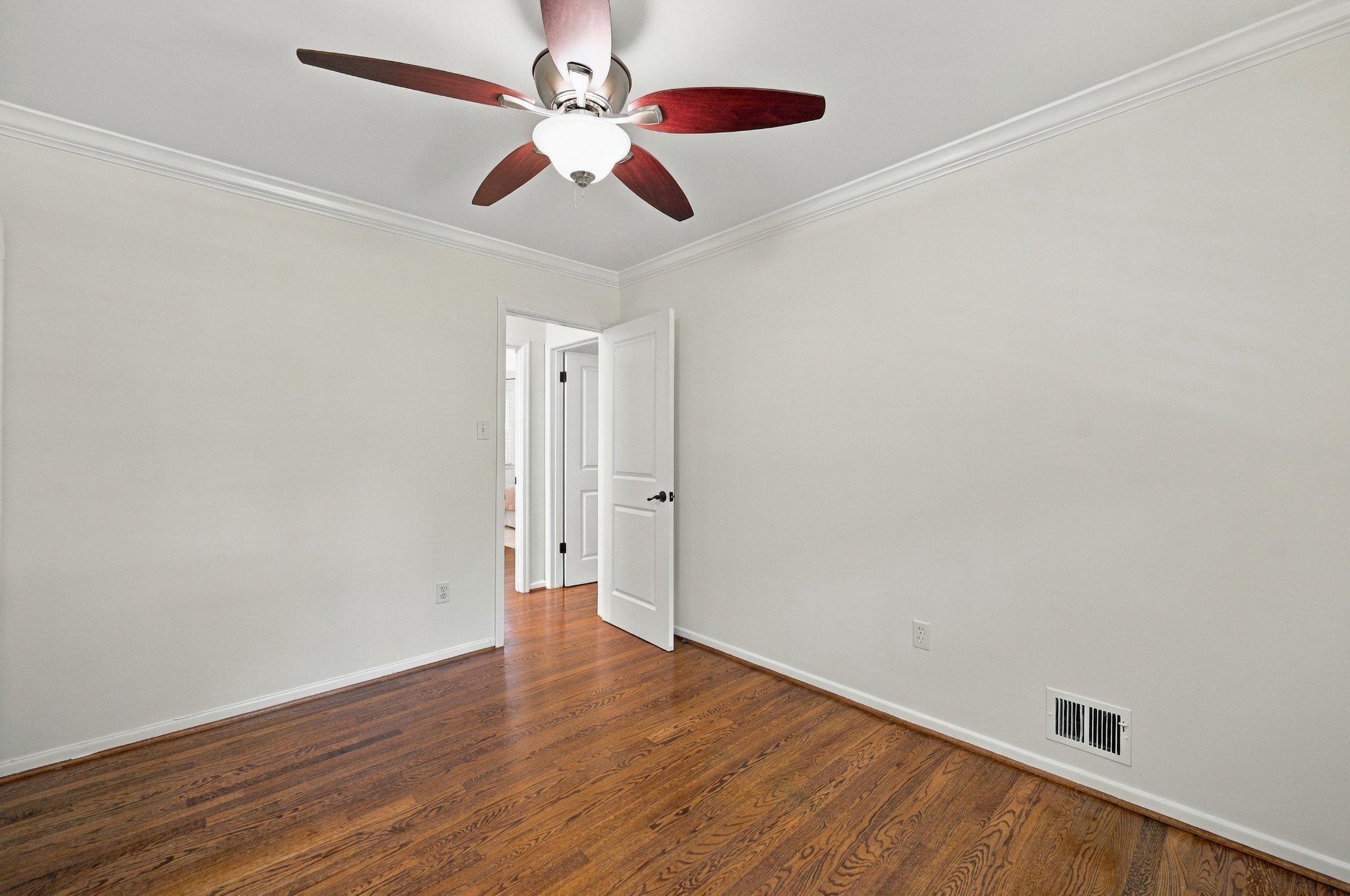  9201 Cherrytree Drive, Alexandria, VA, 22309 - 物件實景