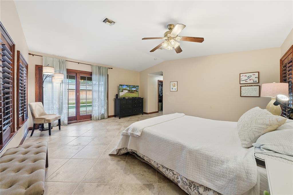 St Petersburg, Florida, 33703, United States, 4 Bedrooms Bedrooms, ,4 BathroomsBathrooms,Residential,For Sale,2002188