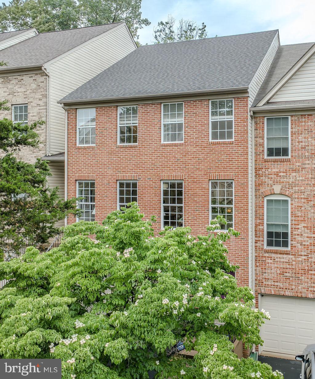 Fairfax, Virginia, 22033, United States, 3 Bedrooms Bedrooms, ,4 BathroomsBathrooms,Residential,For Sale,2048066
