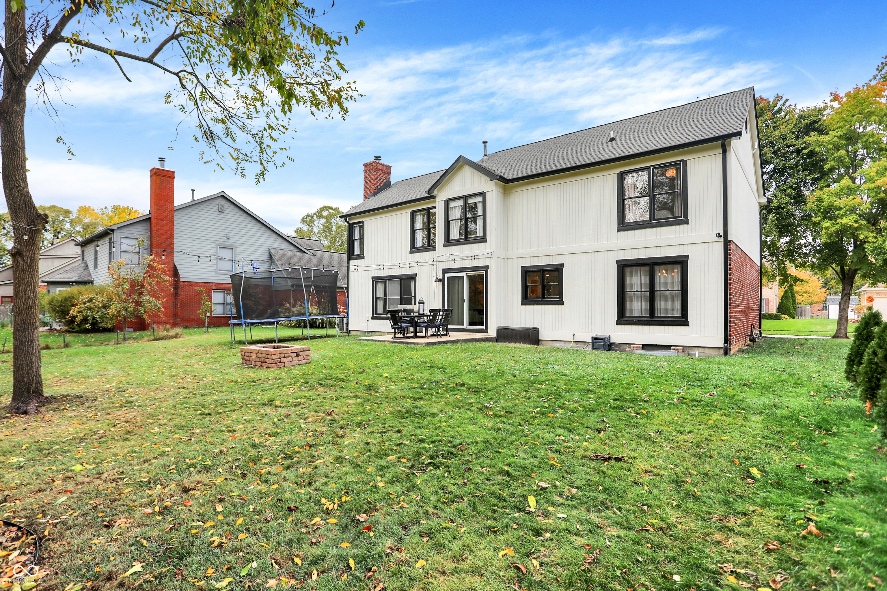 Carmel, Indiana, 46033, United States, 4 Bedrooms Bedrooms, ,3 BathroomsBathrooms,Residential,For Sale,1981057