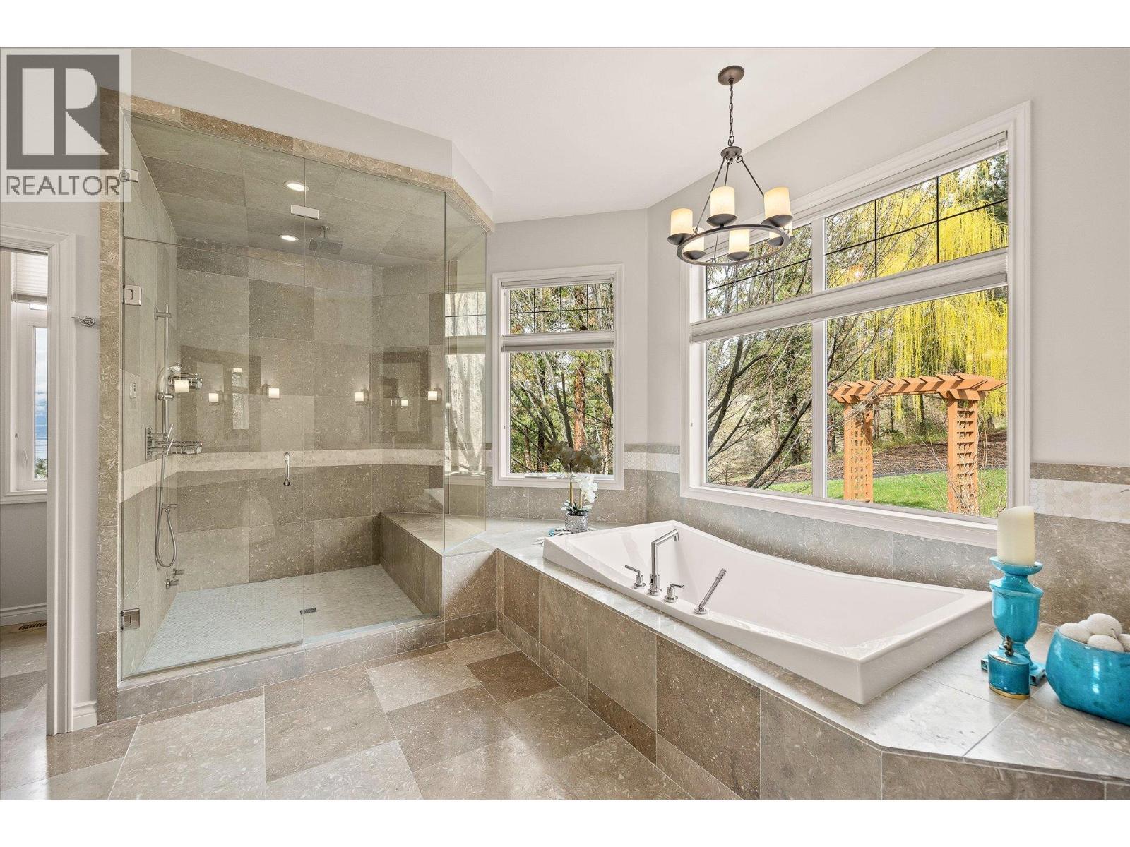 LAKE COUNTRY, British Columbia, V4V 2K7, CA, 4 Bedrooms Bedrooms, ,4 BathroomsBathrooms,Residential,For Sale,1960852